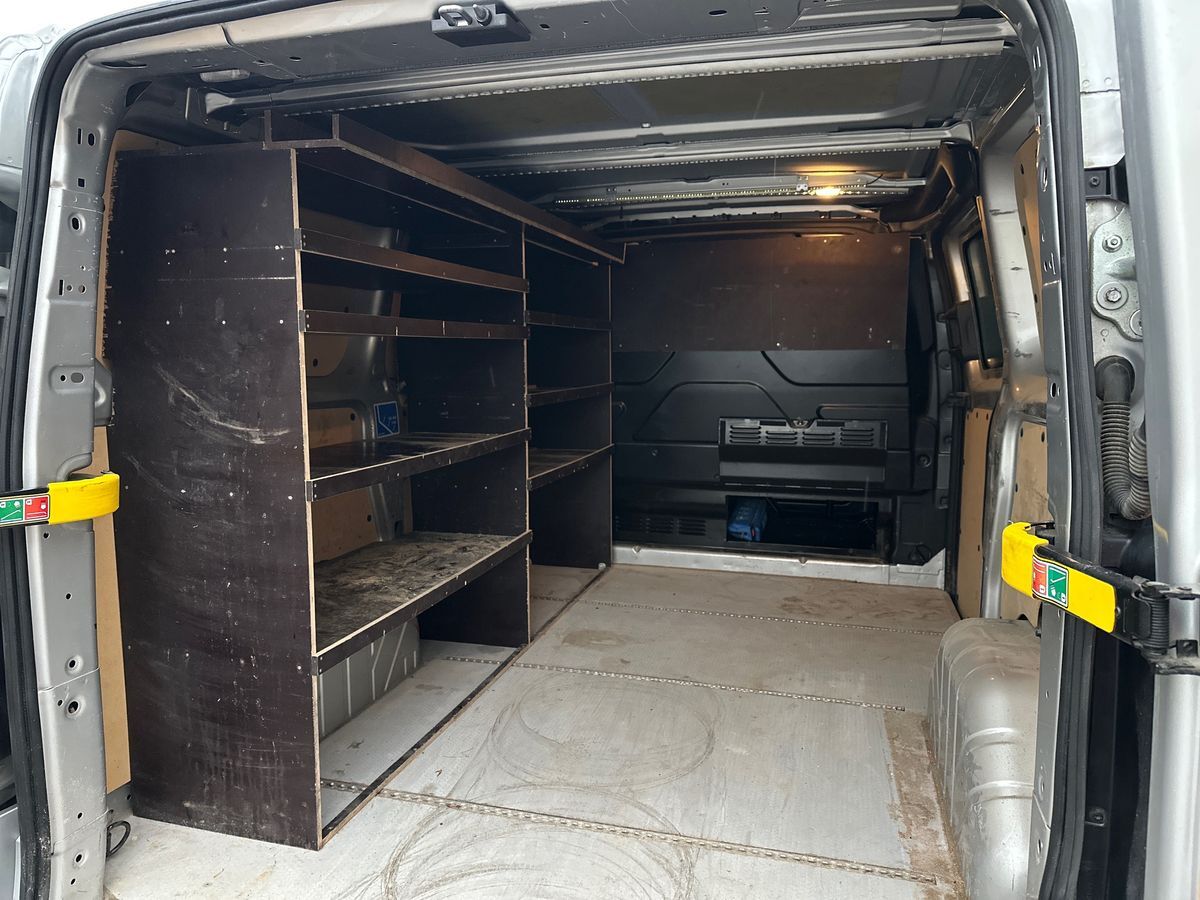 Billede af Ford Transit Custom 340 L1H1 2,0 TDCi Limited 170HK Van 6g Aut.