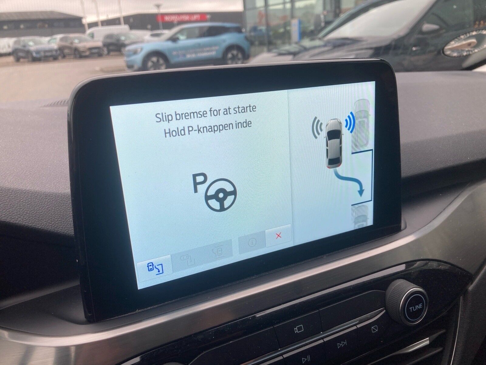 Billede af Ford Kuga 2,5 Plugin-hybrid Titanium X CVT 225HK 5d Trinl. Gear