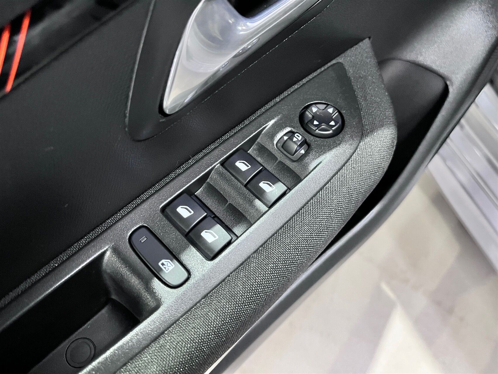 Billede af Peugeot e-208 EL Active 136HK 5d Aut.