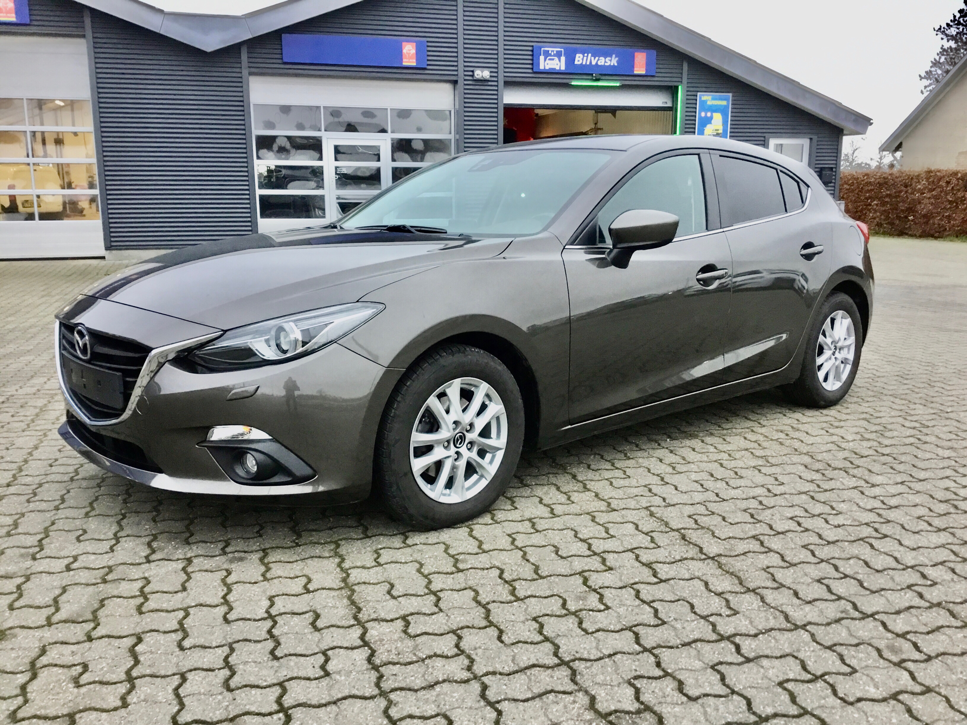 Billede af Mazda 3 2,0 Skyactiv-G Vision 120HK 5d 6g