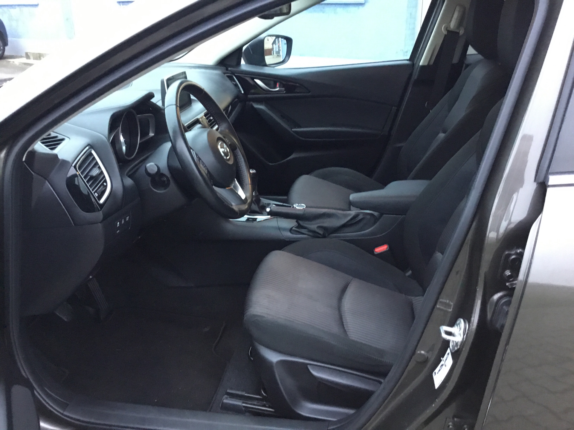 Billede af Mazda 3 2,0 Skyactiv-G Vision 120HK 5d 6g