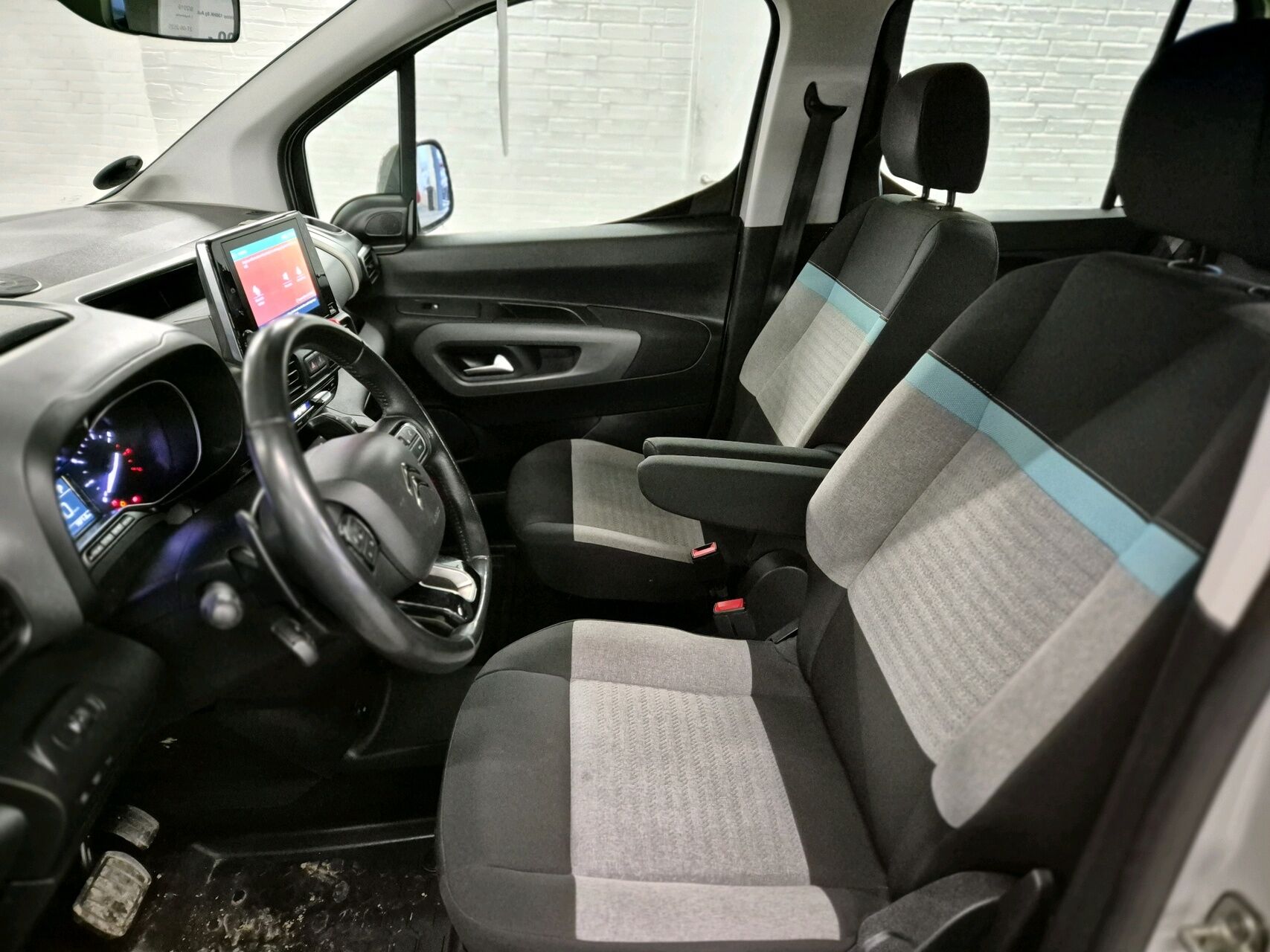 Billede af Citroën Berlingo 7 pers. 1,5 Blue HDi Iconic XL EAT8 start/stop 130HK 8g Aut.