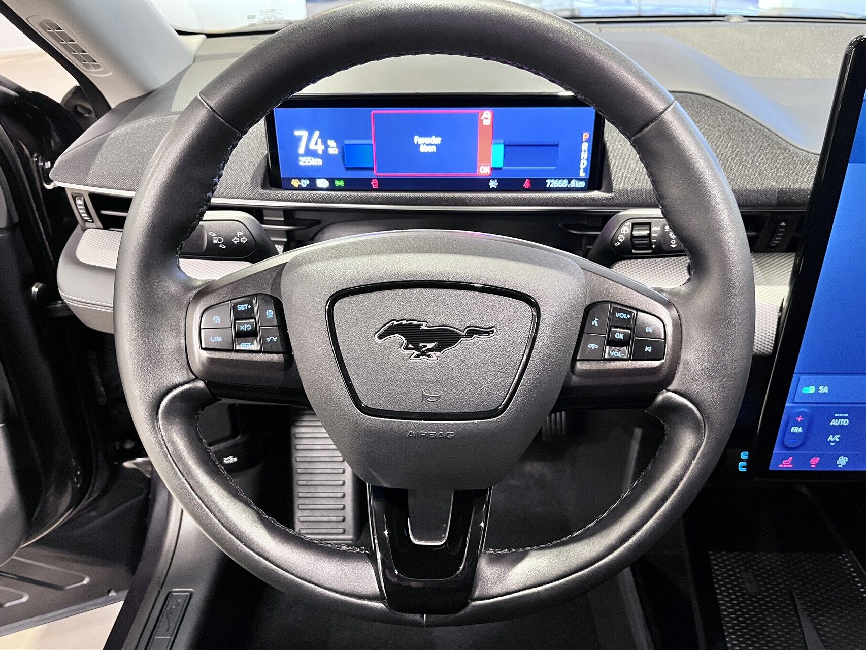 Billede af Ford Mustang Mach-E EL UR 294HK 5d Aut.