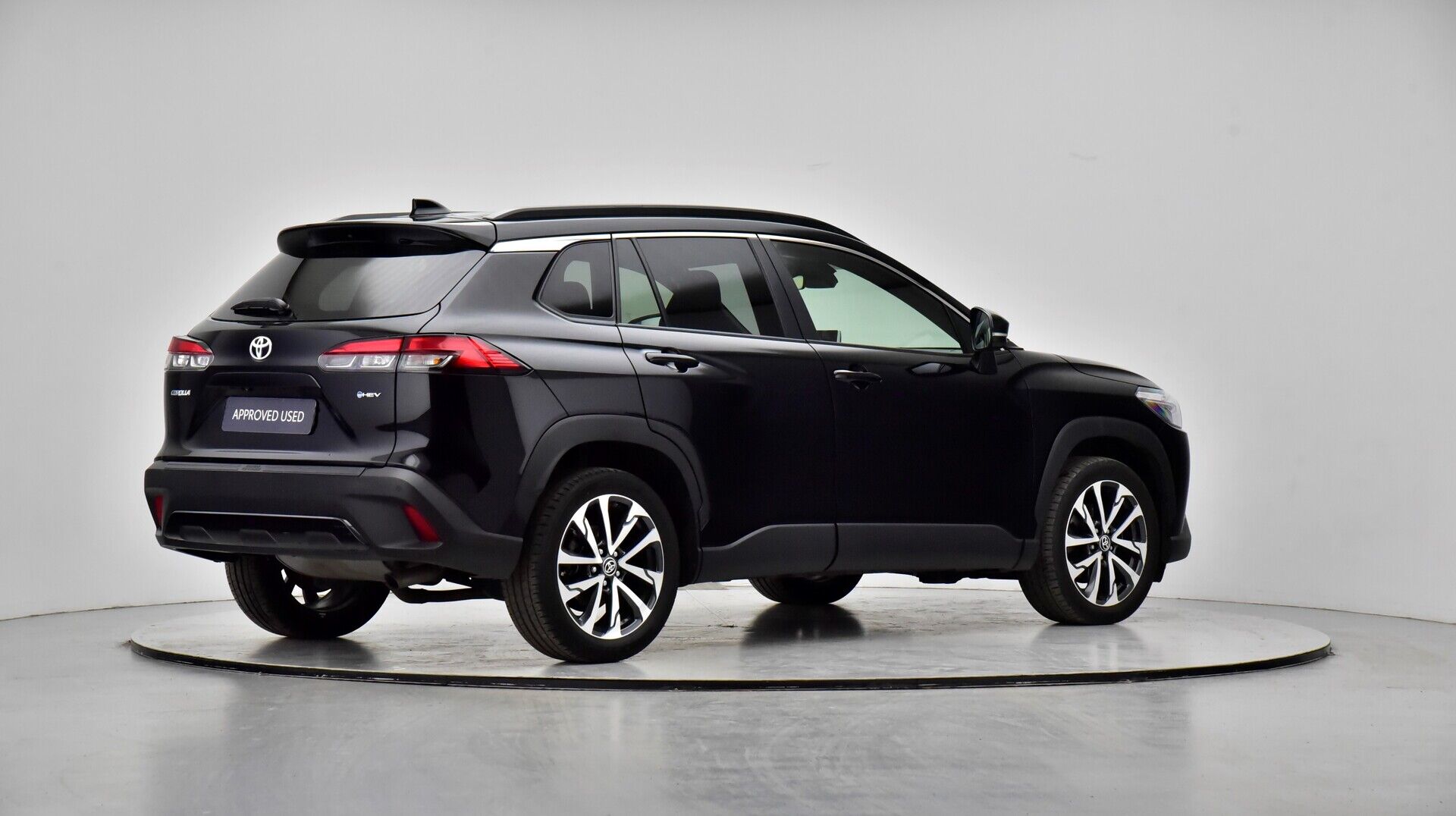 Billede af Toyota Corolla Cross 2,0 Hybrid Style Comfort E-CVT 197HK 5d Aut.