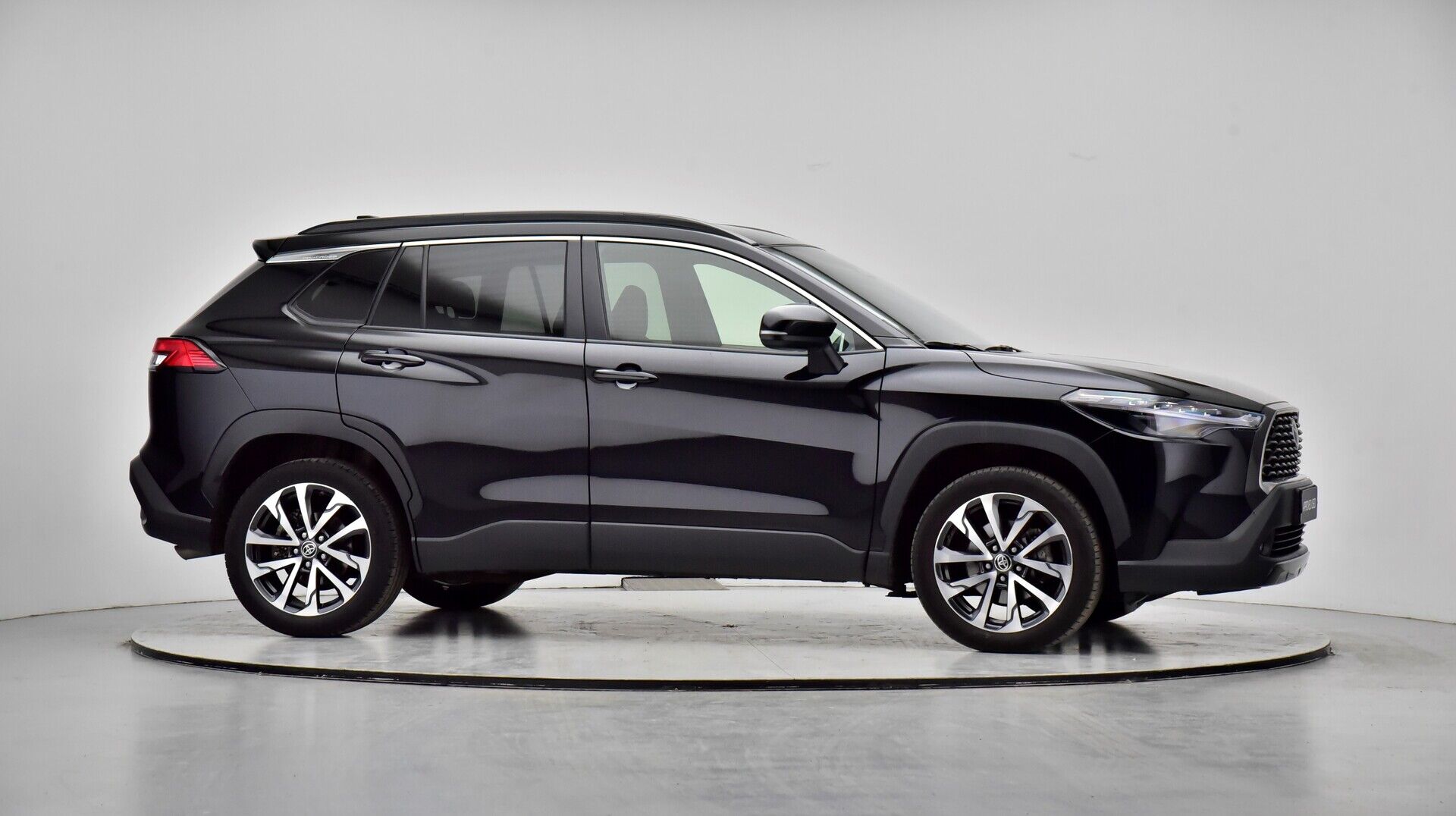 Billede af Toyota Corolla Cross 2,0 Hybrid Style Comfort E-CVT 197HK 5d Aut.