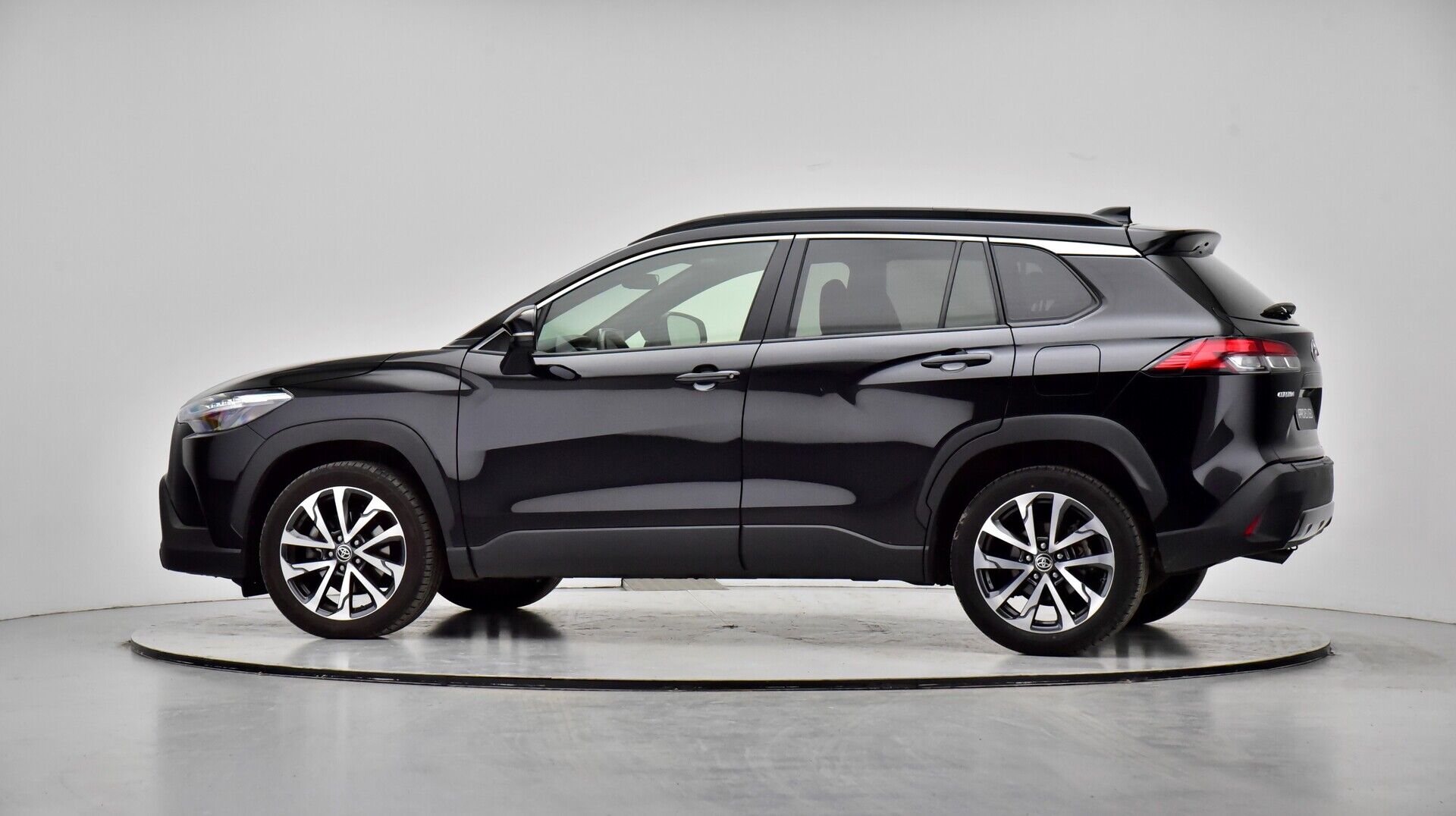 Billede af Toyota Corolla Cross 2,0 Hybrid Style Comfort E-CVT 197HK 5d Aut.