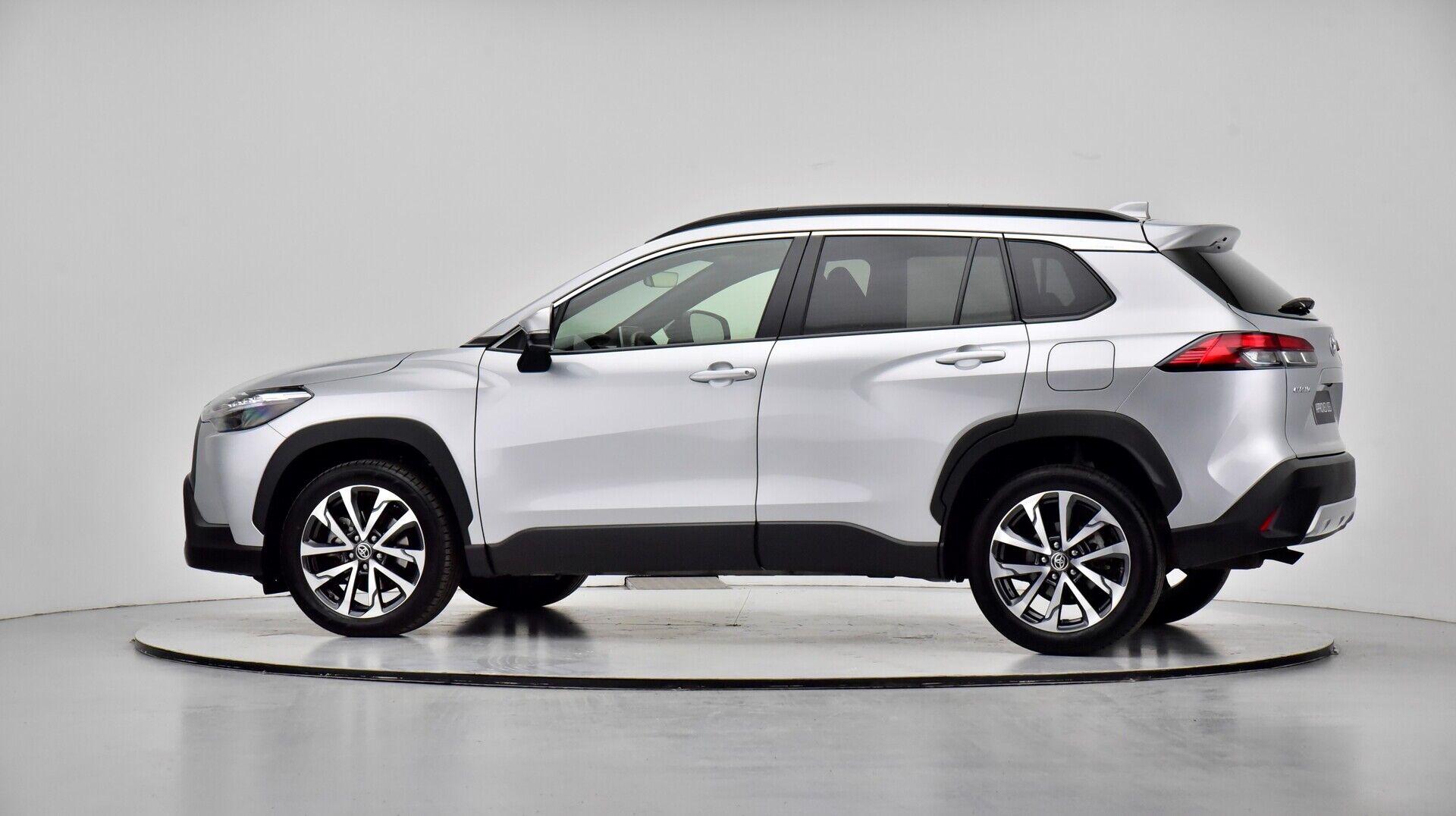 Billede af Toyota Corolla Cross 1,8 Hybrid Style Comfort 140HK 5d Aut.