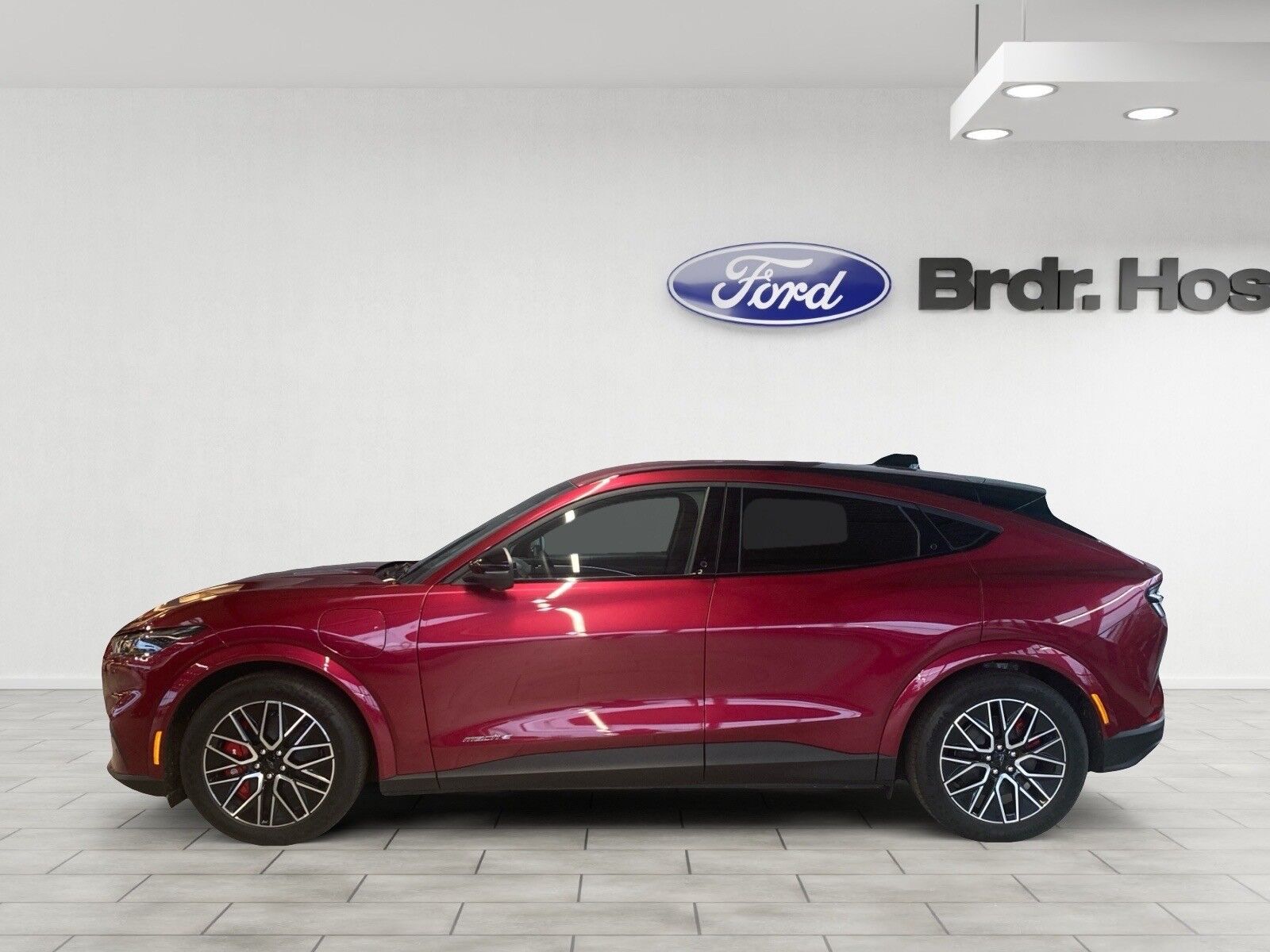 Billede af Ford Mustang Mach-E EL UR Premium 276HK 5d Aut.