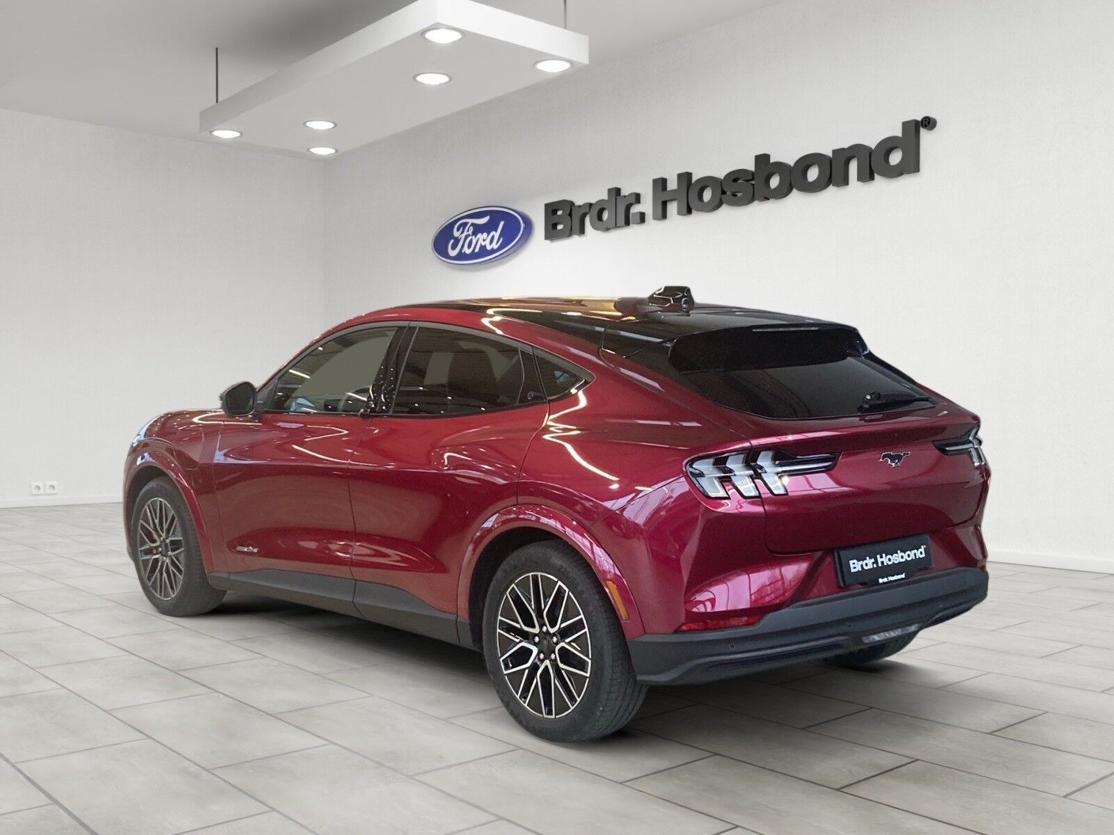 Billede af Ford Mustang Mach-E EL UR Premium 276HK 5d Aut.