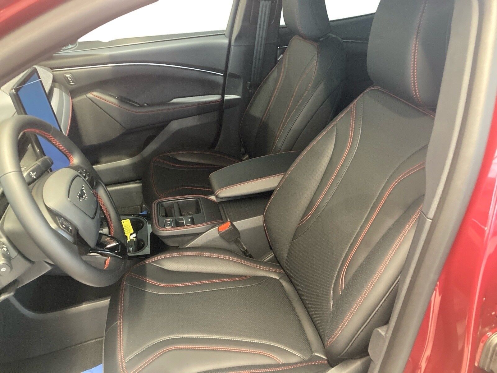 Billede af Ford Mustang Mach-E EL UR Premium 276HK 5d Aut.