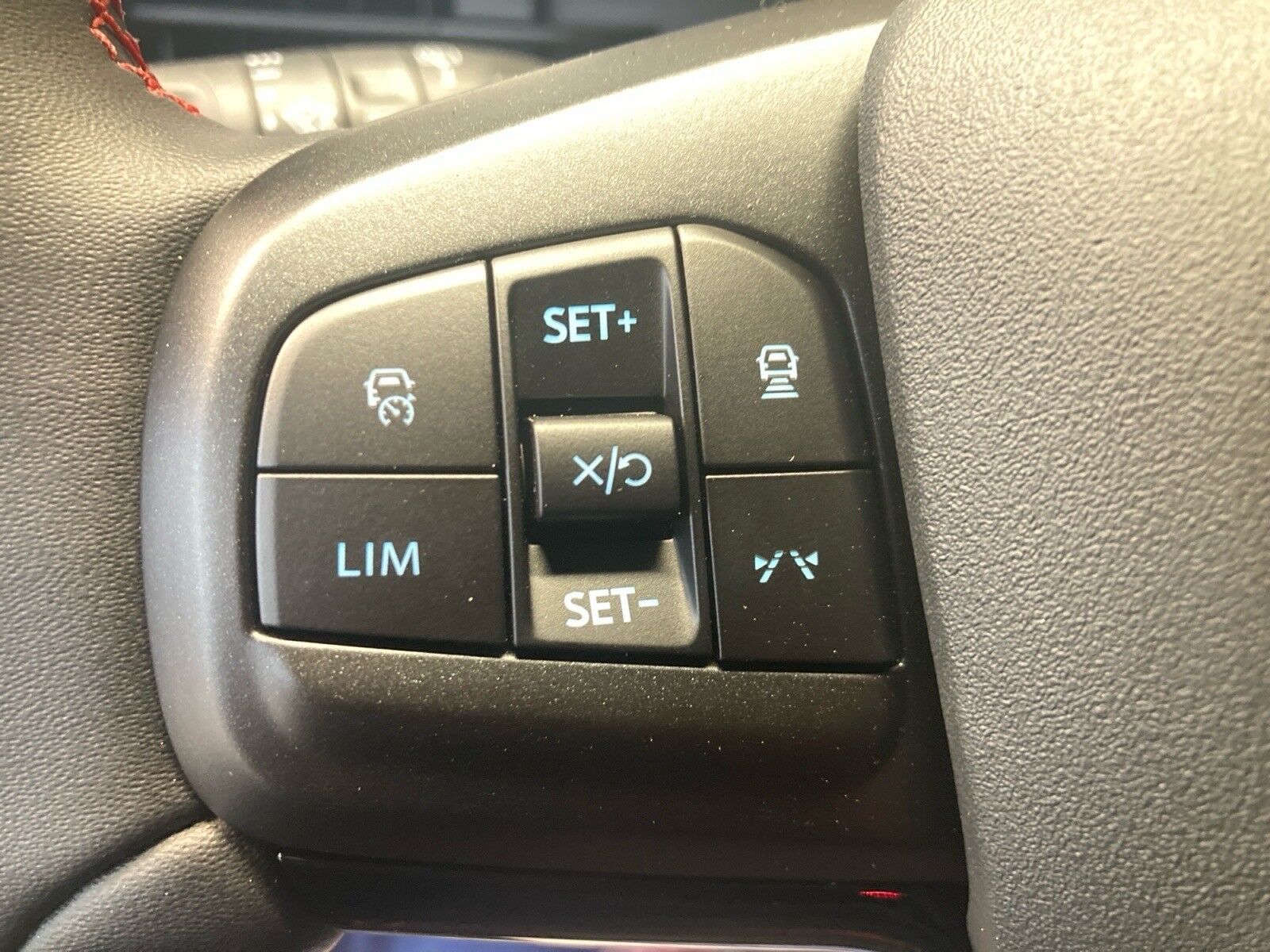 Billede af Ford Mustang Mach-E EL UR Premium 276HK 5d Aut.