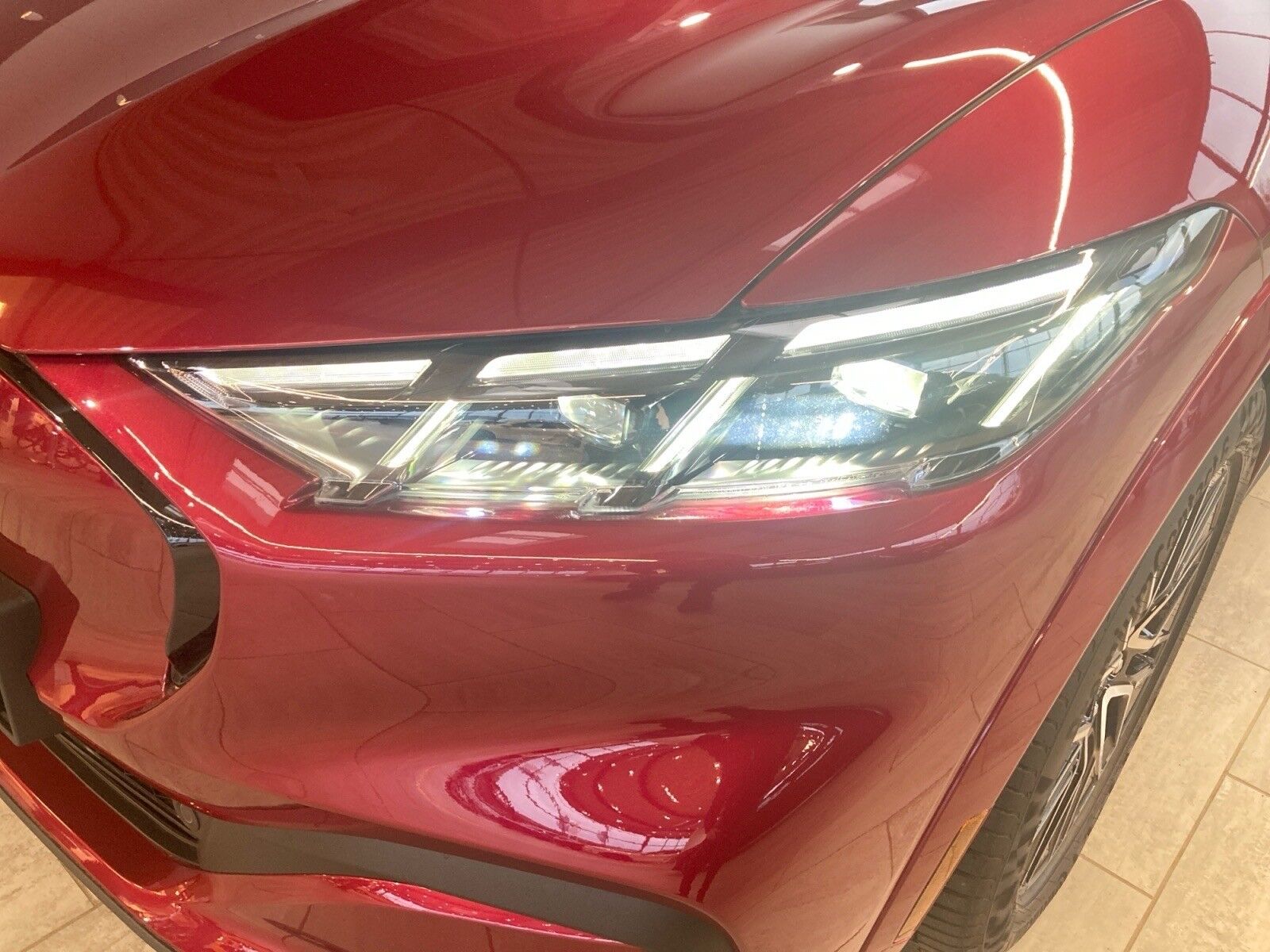 Billede af Ford Mustang Mach-E EL UR Premium 276HK 5d Aut.