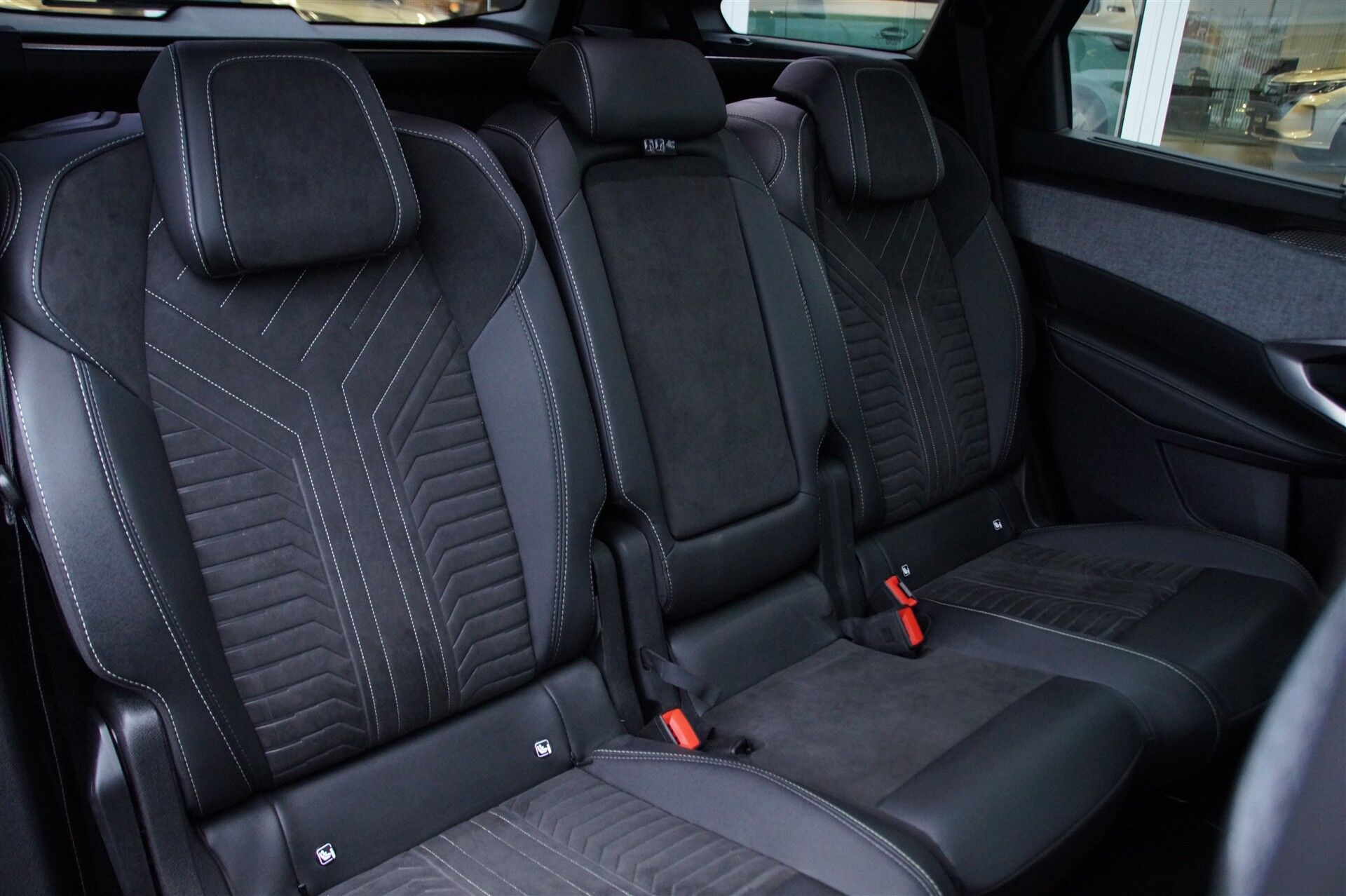 Billede af Peugeot e-5008 EL GT Pack 210HK 5d Aut.