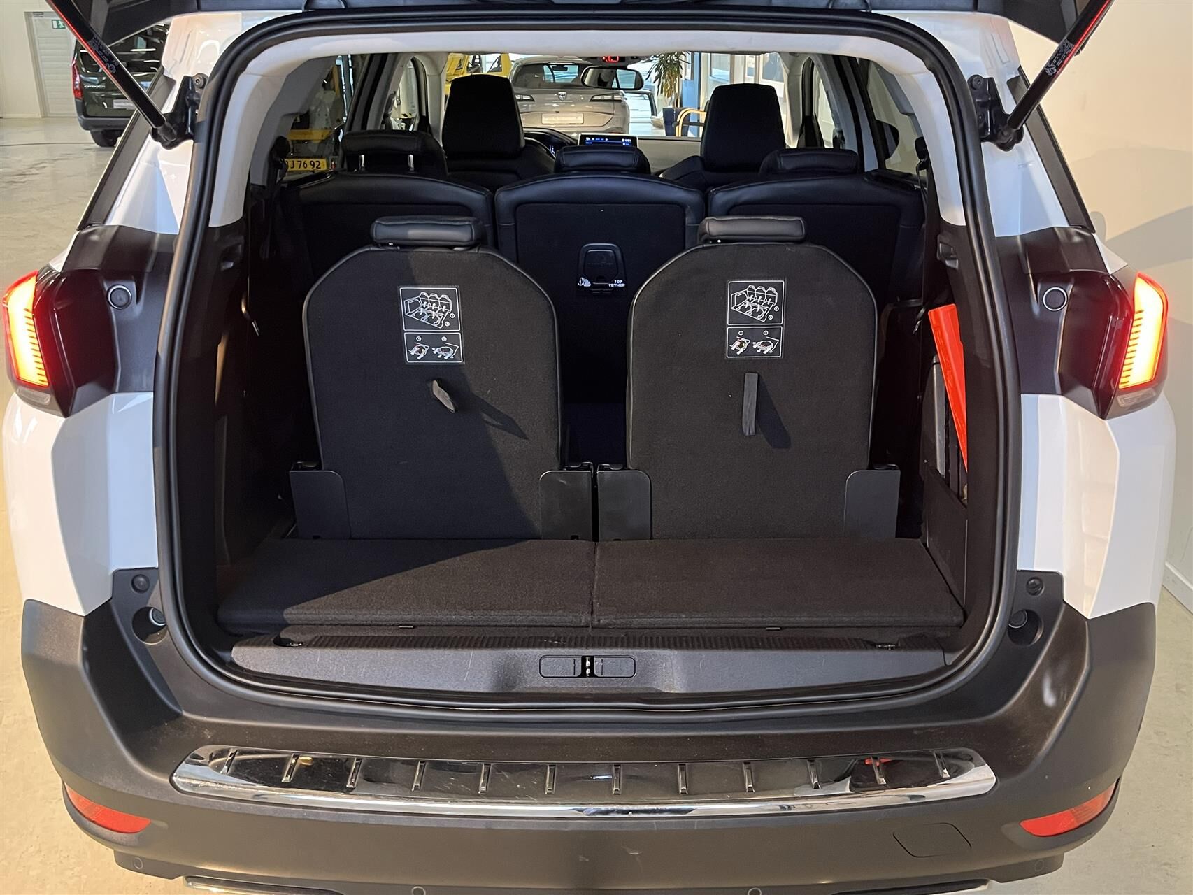 Billede af Peugeot 5008 1,5 BlueHDi Allure EAT8 130HK 5d 8g Aut.