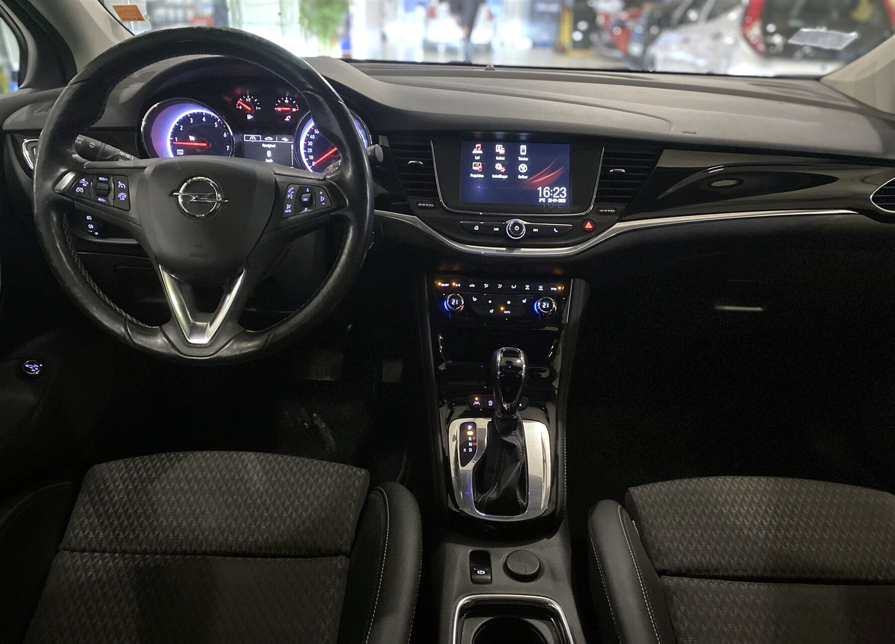 Billede af Opel Astra Sports Tourer 1,4 Turbo Innovation Start/Stop 150HK Stc 6g Aut.