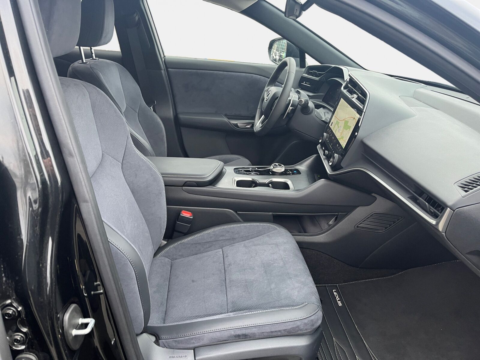 Billede af Lexus RZ 300e EL Luxury 204HK 4d Aut.