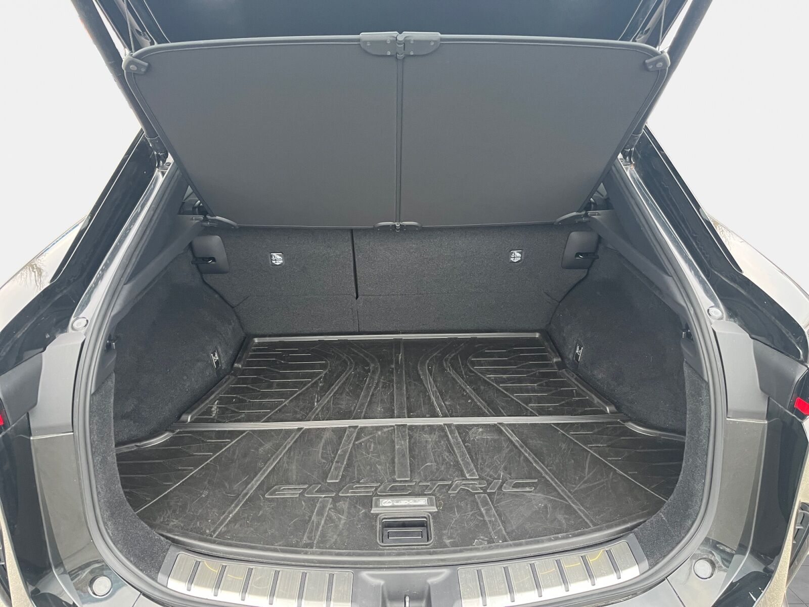 Billede af Lexus RZ 300e EL Luxury 204HK 4d Aut.