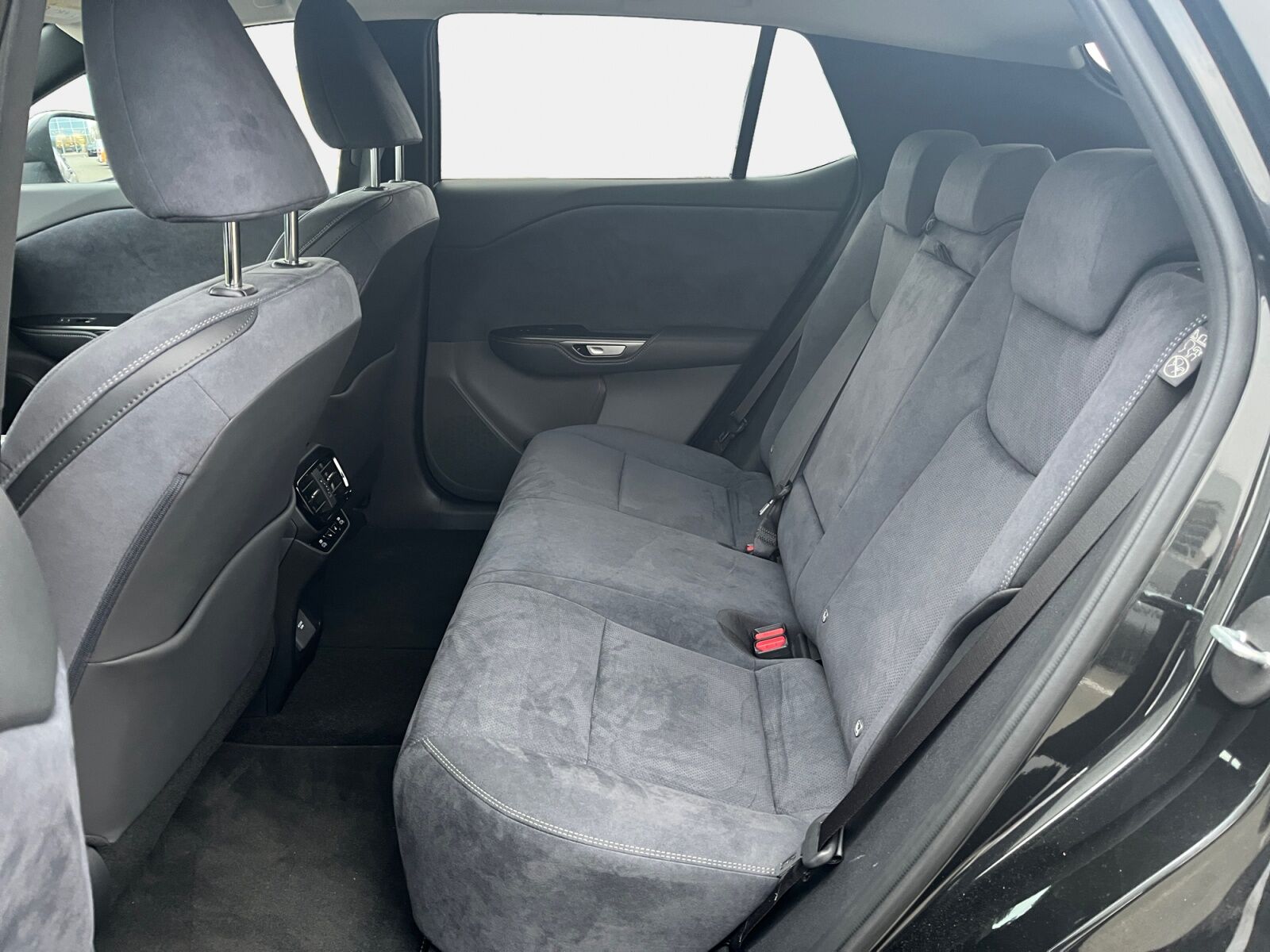 Billede af Lexus RZ 300e EL Luxury 204HK 4d Aut.