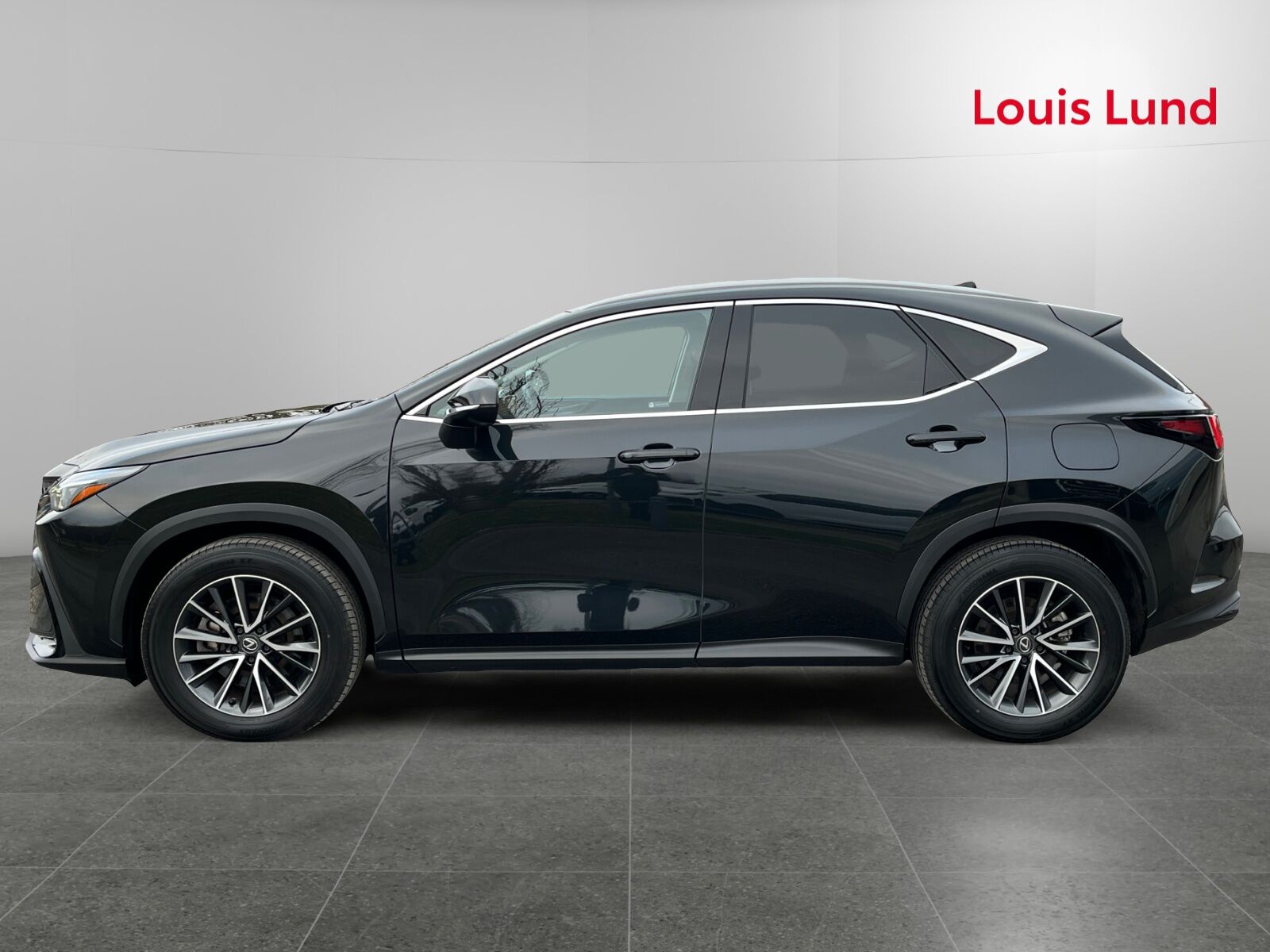 Billede af Lexus NX 450h+ 2,5 Plugin-hybrid Business Plus 4WD 309HK 5d Trinl. Gear
