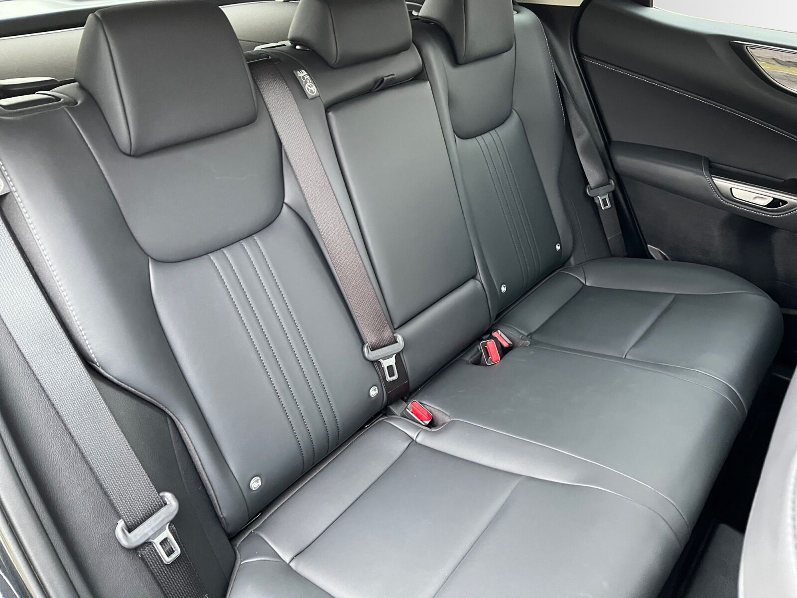 Billede af Lexus NX 450h+ 2,5 Plugin-hybrid Business Plus 4WD 309HK 5d Trinl. Gear