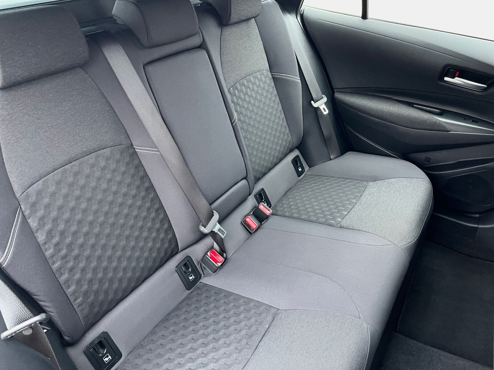 Billede af Toyota Corolla Touring Sports 1,8 Hybrid Active Comfort Plus E-CVT 140HK Stc Trinl. Gear