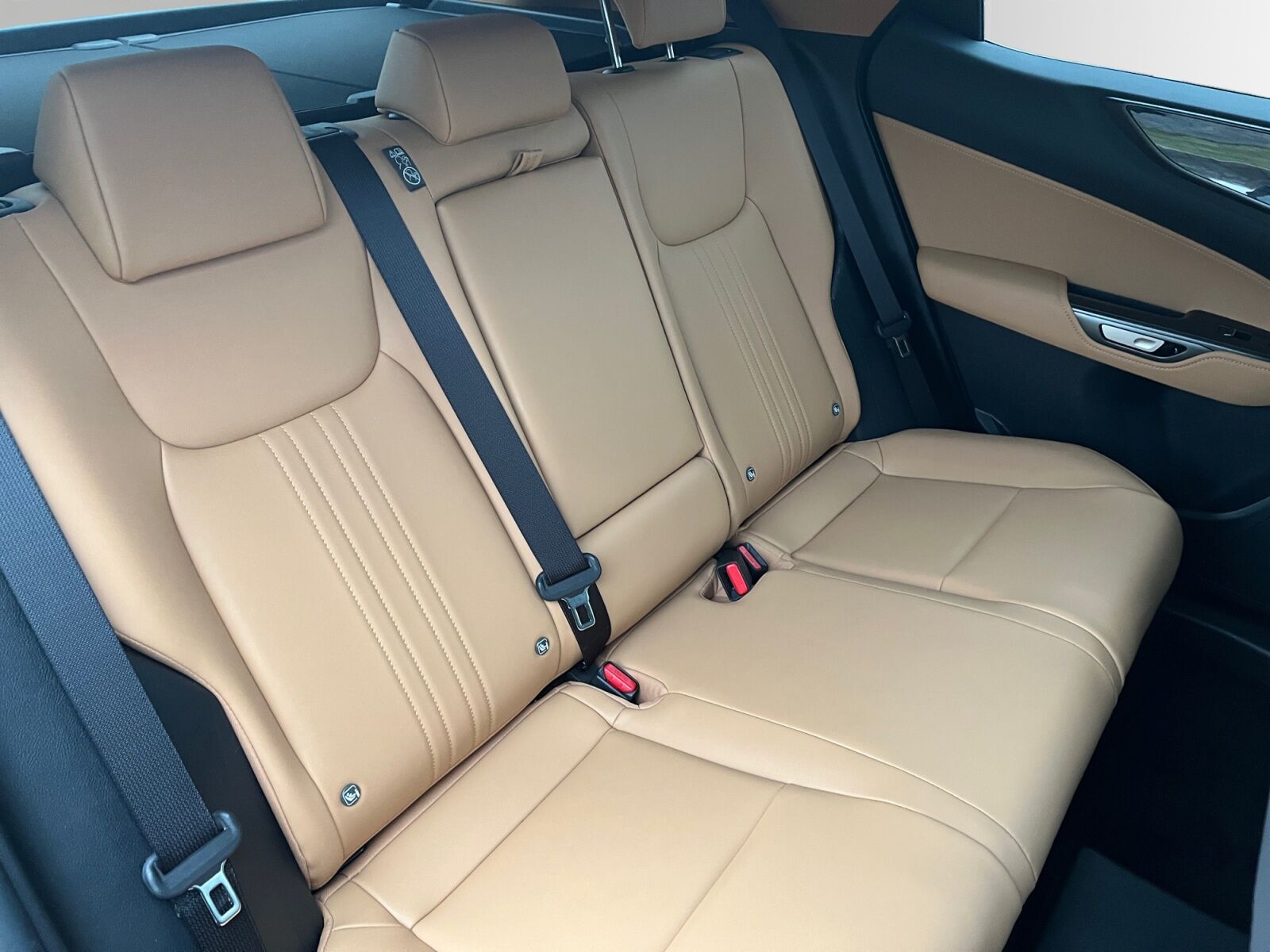 Billede af Lexus NX 450h+ 2,5 Plugin-hybrid Business Plus 4WD 309HK 5d Trinl. Gear