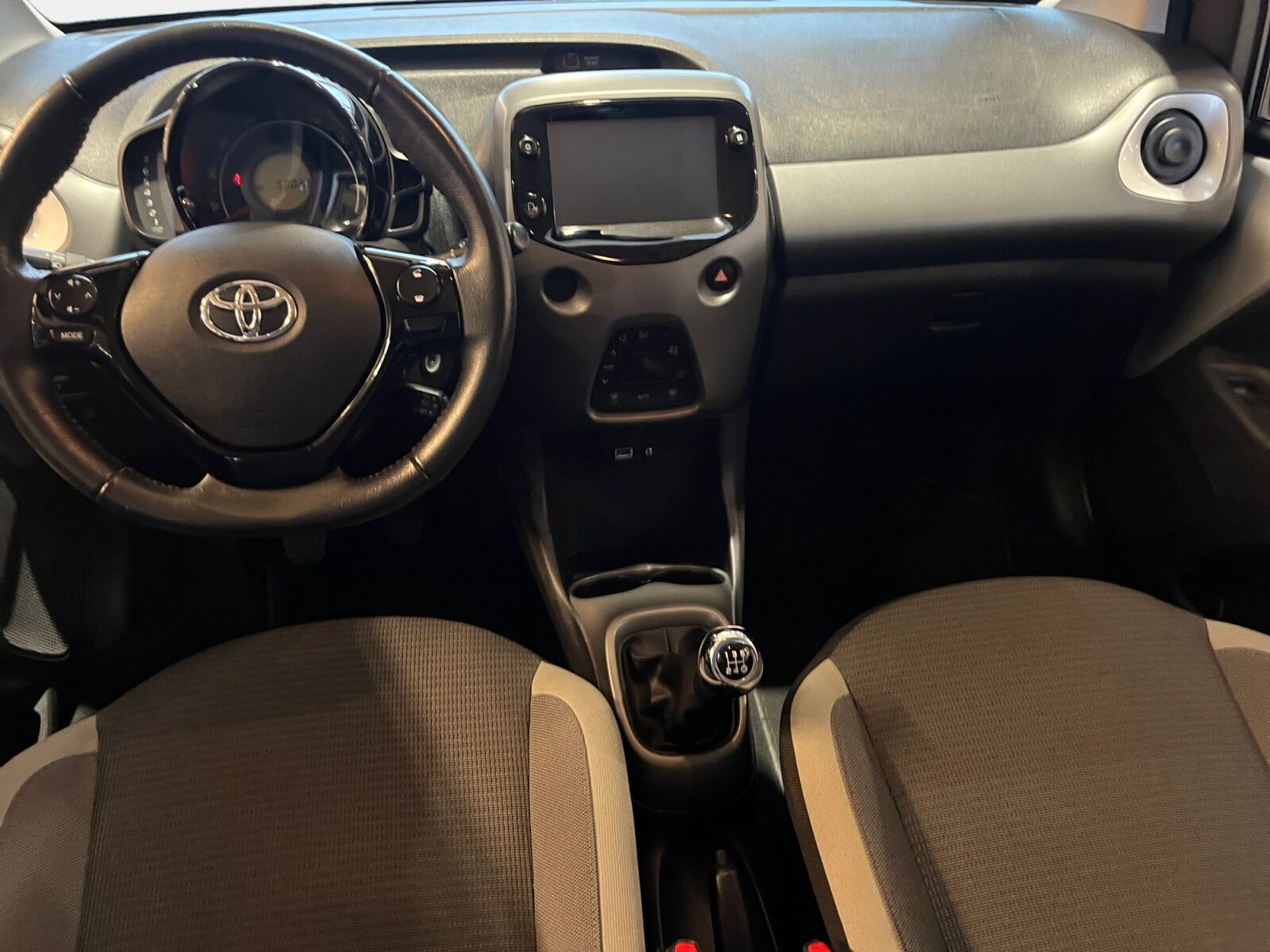 Billede af Toyota Aygo 1,0 VVT-I X-Press 72HK 5d