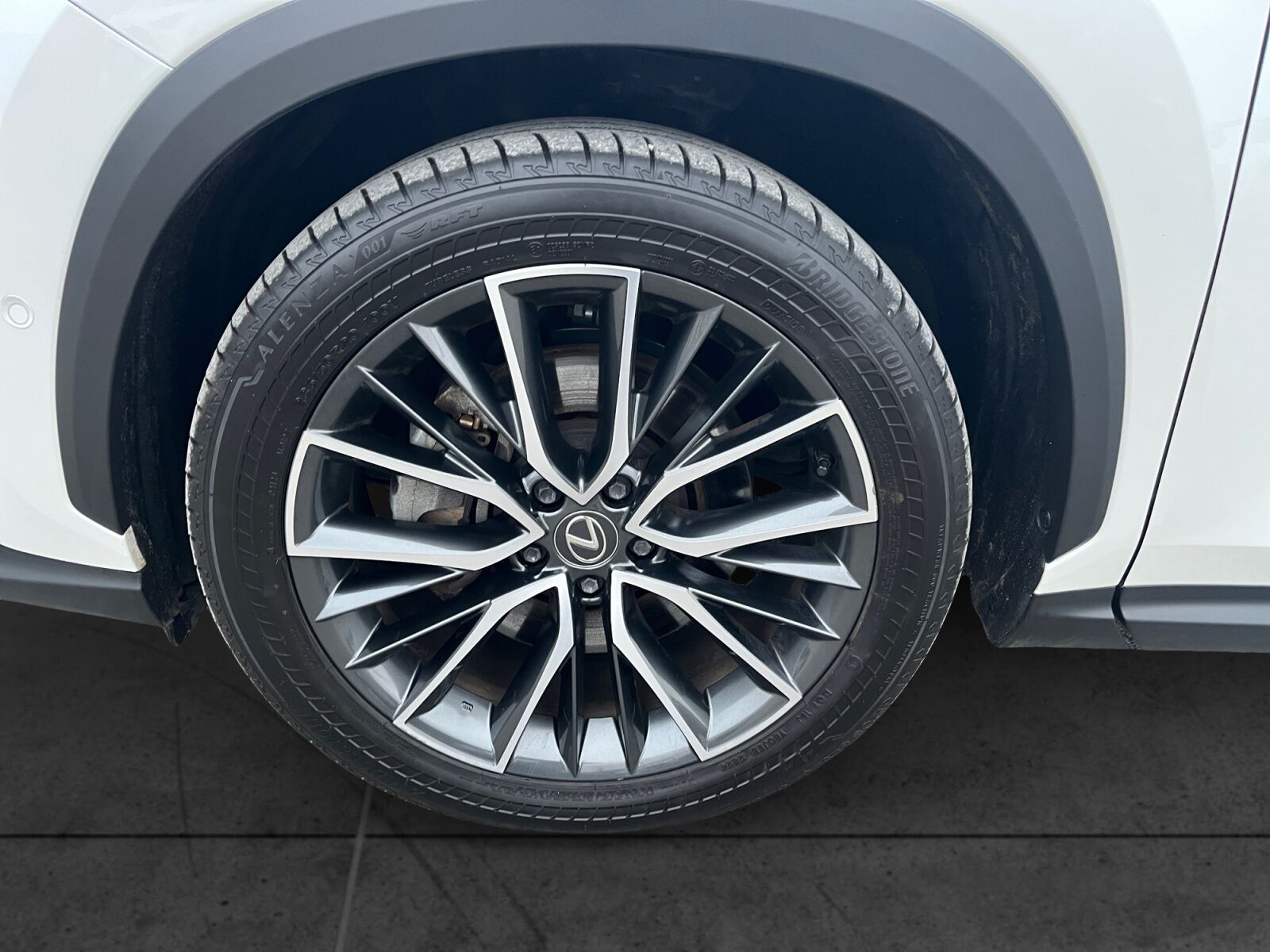 Billede af Lexus NX 450h+ 2,5 Plugin-hybrid Luxury 4WD 309HK 5d Trinl. Gear