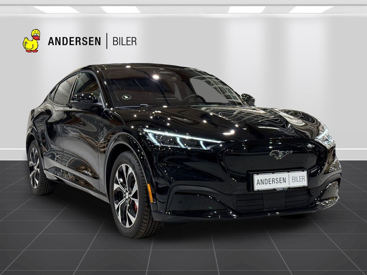 Billede af Ford Mustang Mach-E EL UR Premium AWD 351HK 5d Aut.
