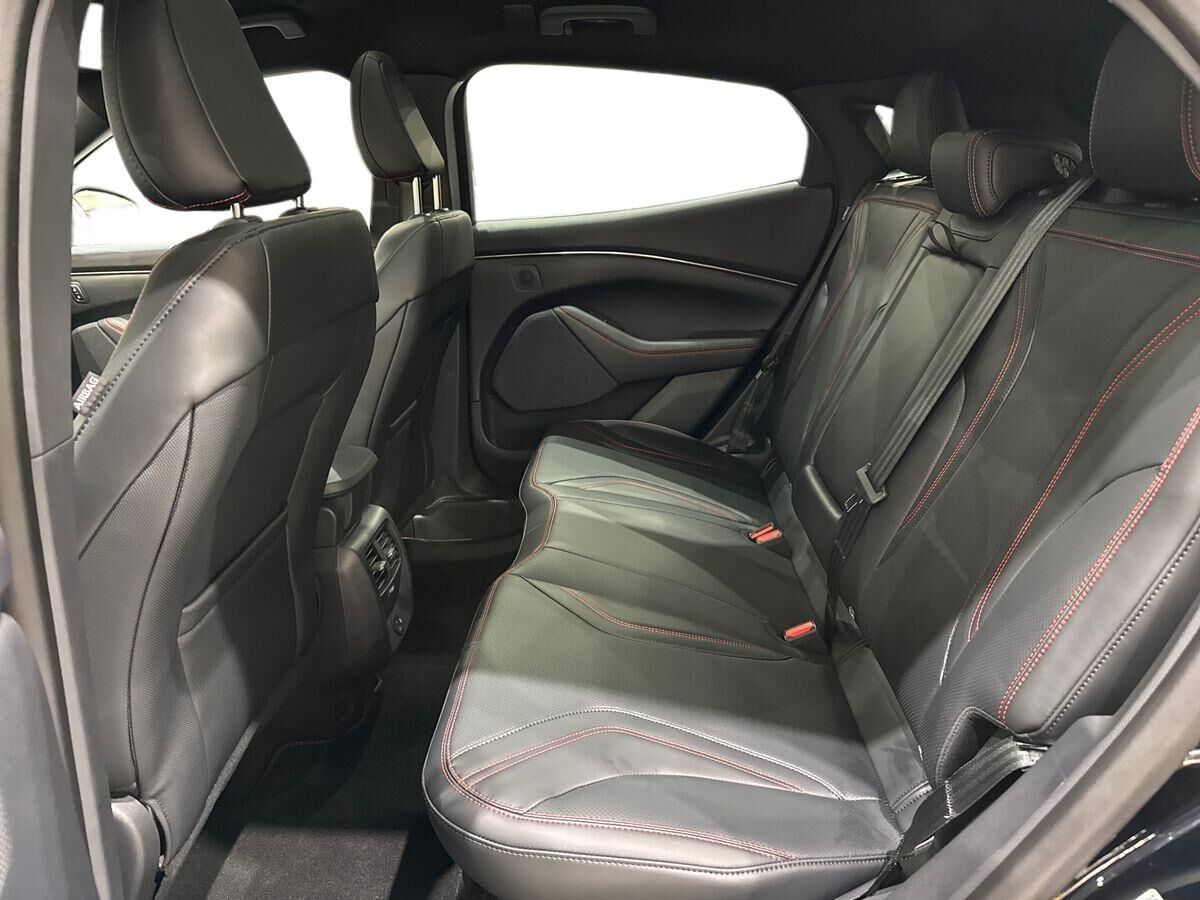 Billede af Ford Mustang Mach-E EL UR Premium AWD 351HK 5d Aut.