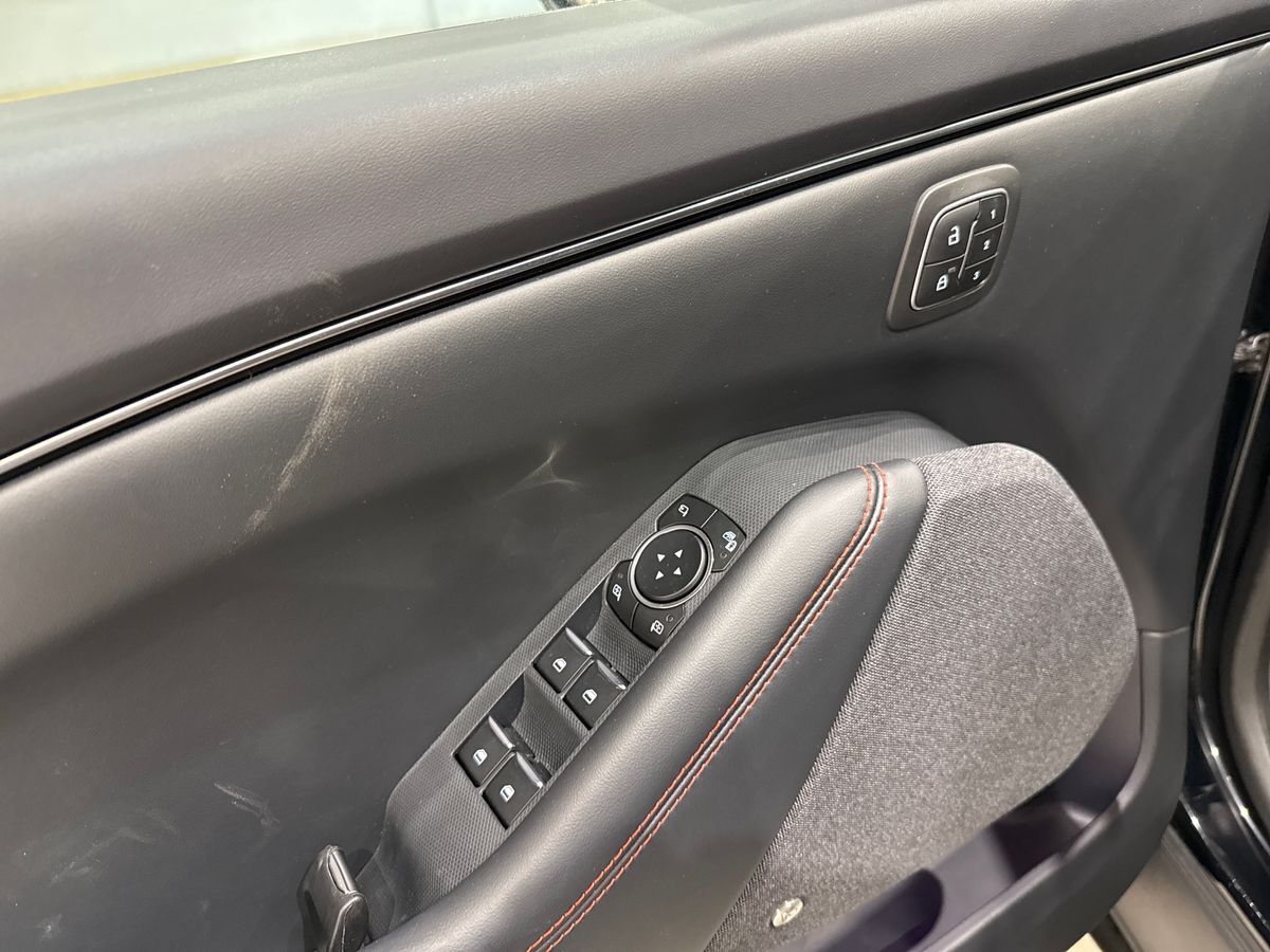 Billede af Ford Mustang Mach-E EL UR Premium AWD 351HK 5d Aut.