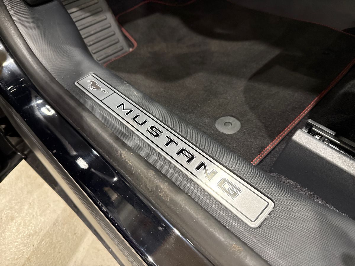 Billede af Ford Mustang Mach-E EL UR Premium AWD 351HK 5d Aut.