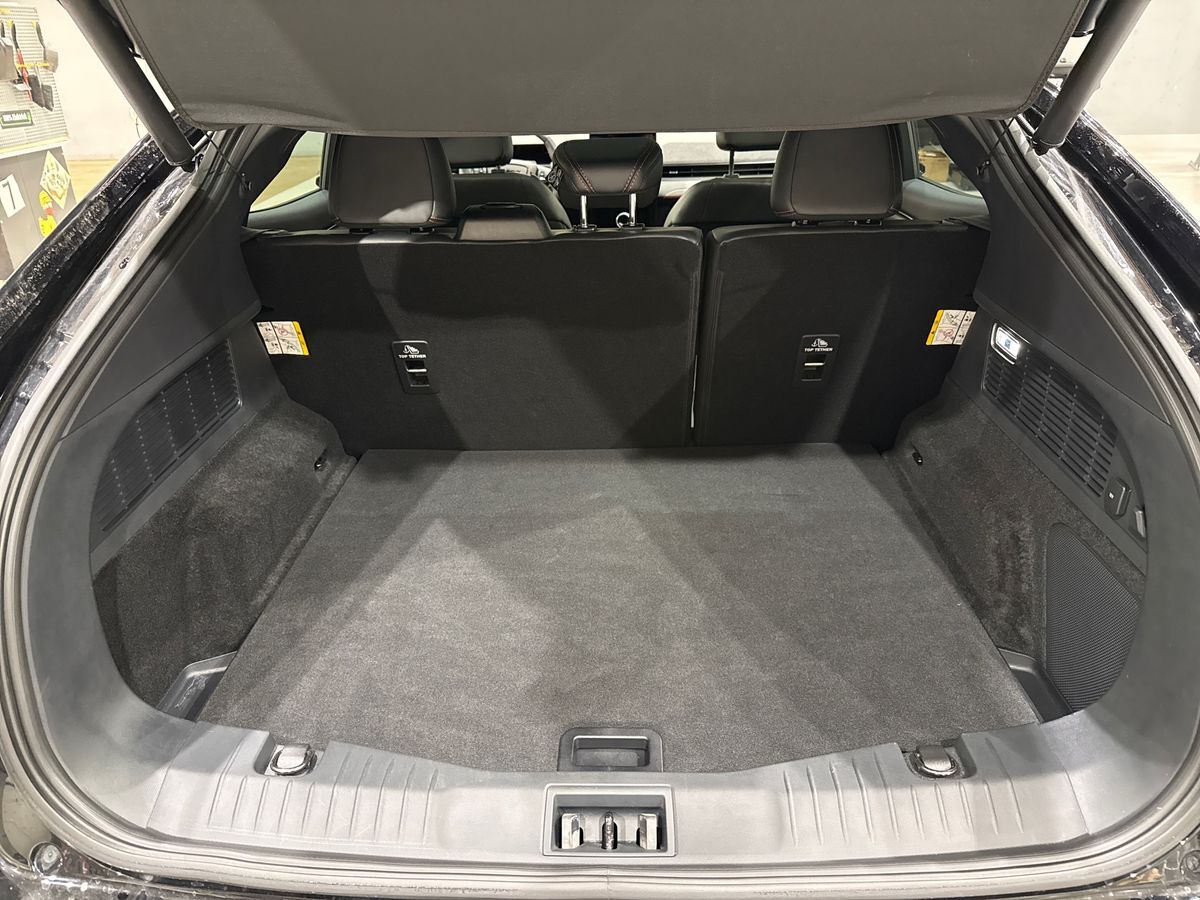 Billede af Ford Mustang Mach-E EL UR Premium AWD 351HK 5d Aut.