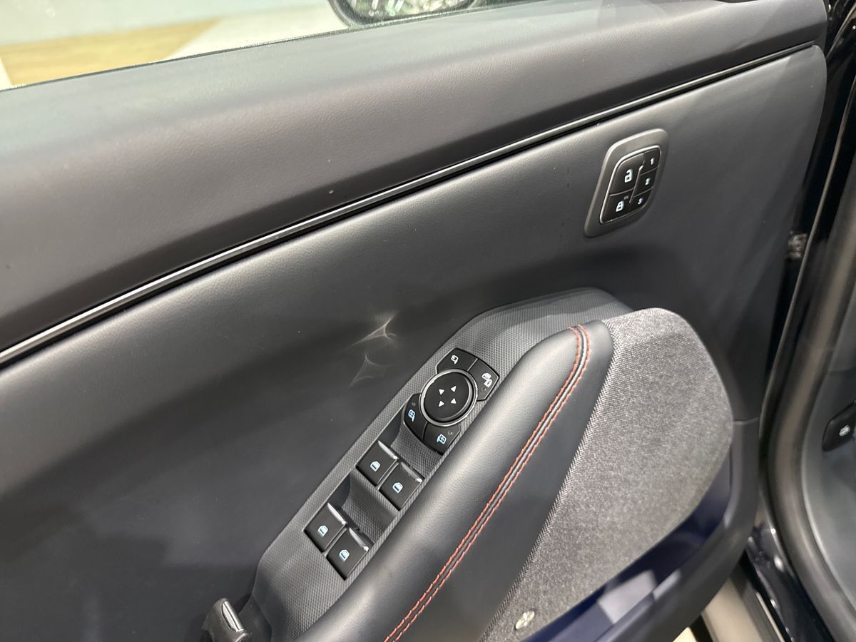 Billede af Ford Mustang Mach-E EL UR Premium AWD 351HK 5d Aut.