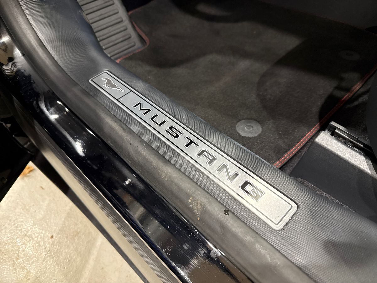 Billede af Ford Mustang Mach-E EL UR Premium AWD 351HK 5d Aut.