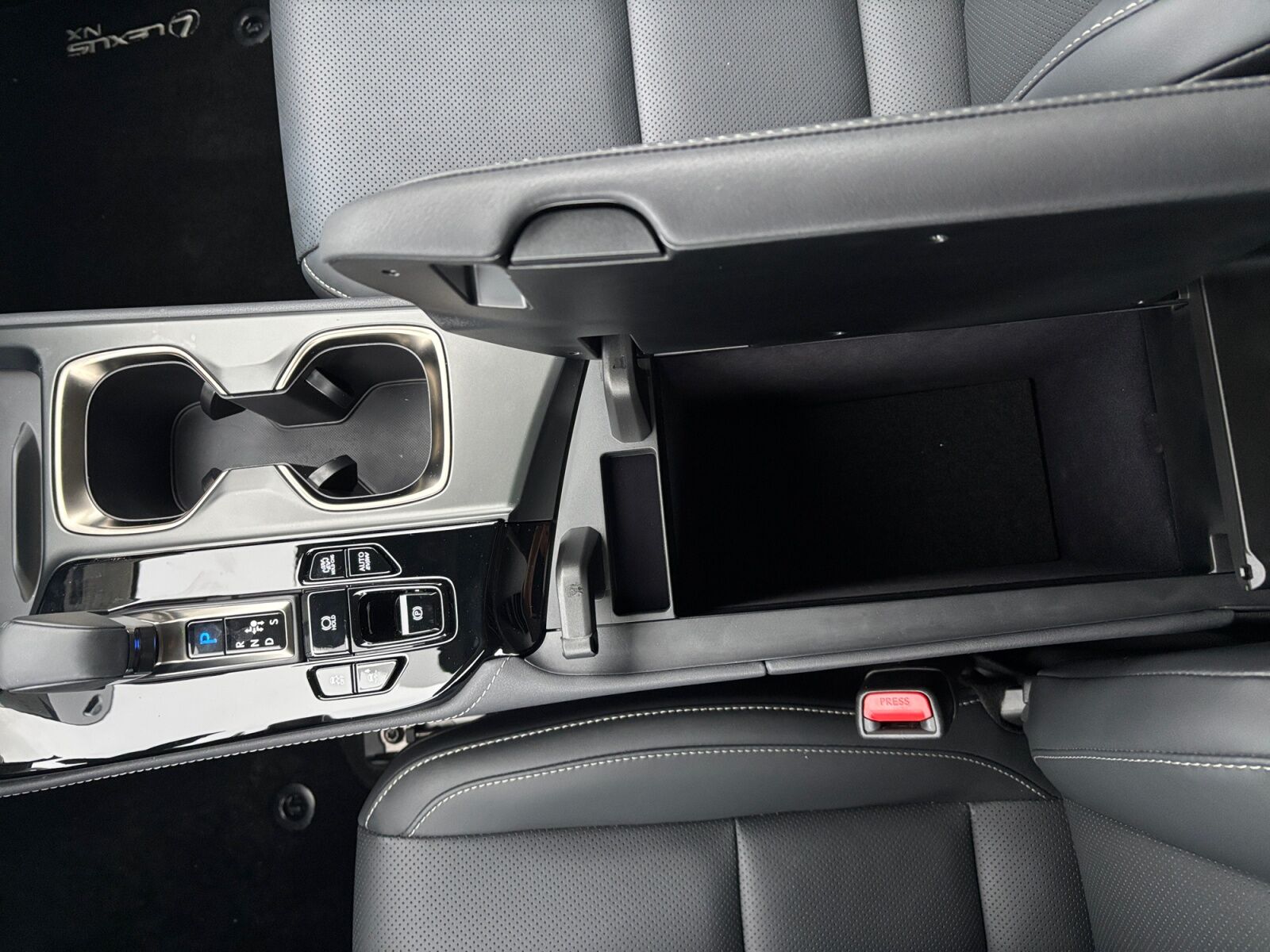 Billede af Lexus NX 450h+ 2,5 Plugin-hybrid Business Plus 4WD 309HK 5d Trinl. Gear