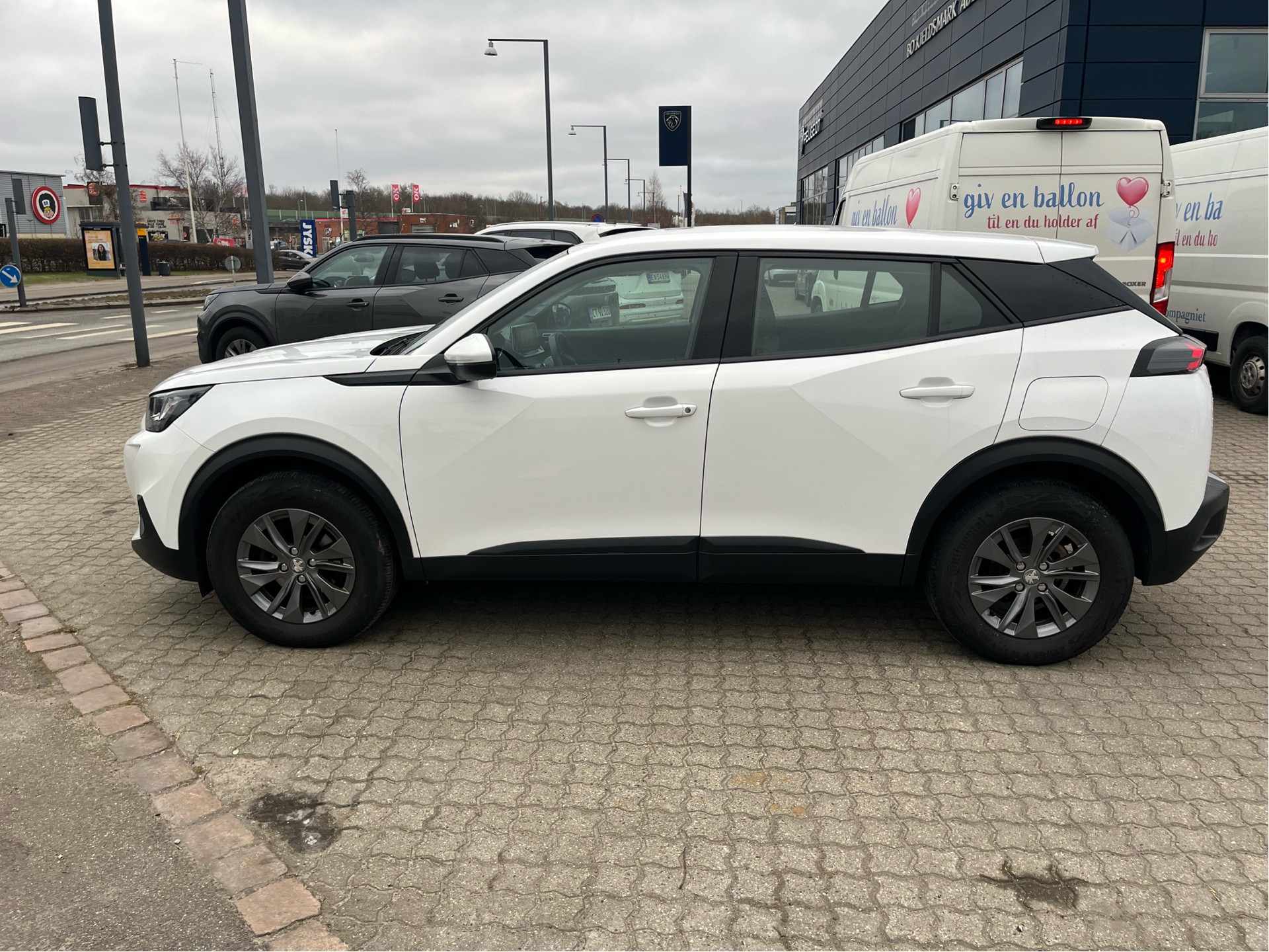 Billede af Peugeot Peugeot 2008 PureTech 130  SUV 