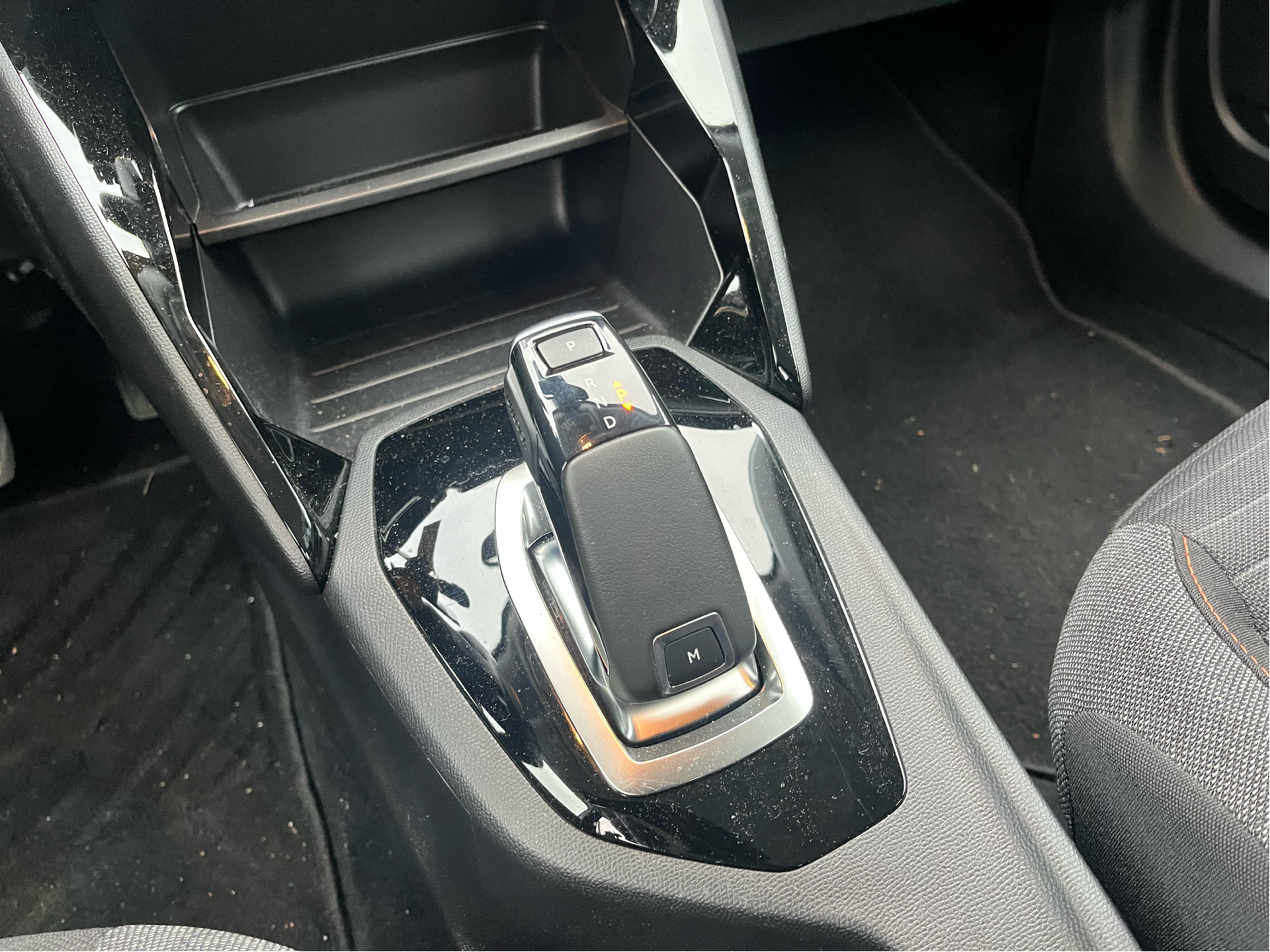 Billede af Peugeot Peugeot 2008 PureTech 130  SUV 