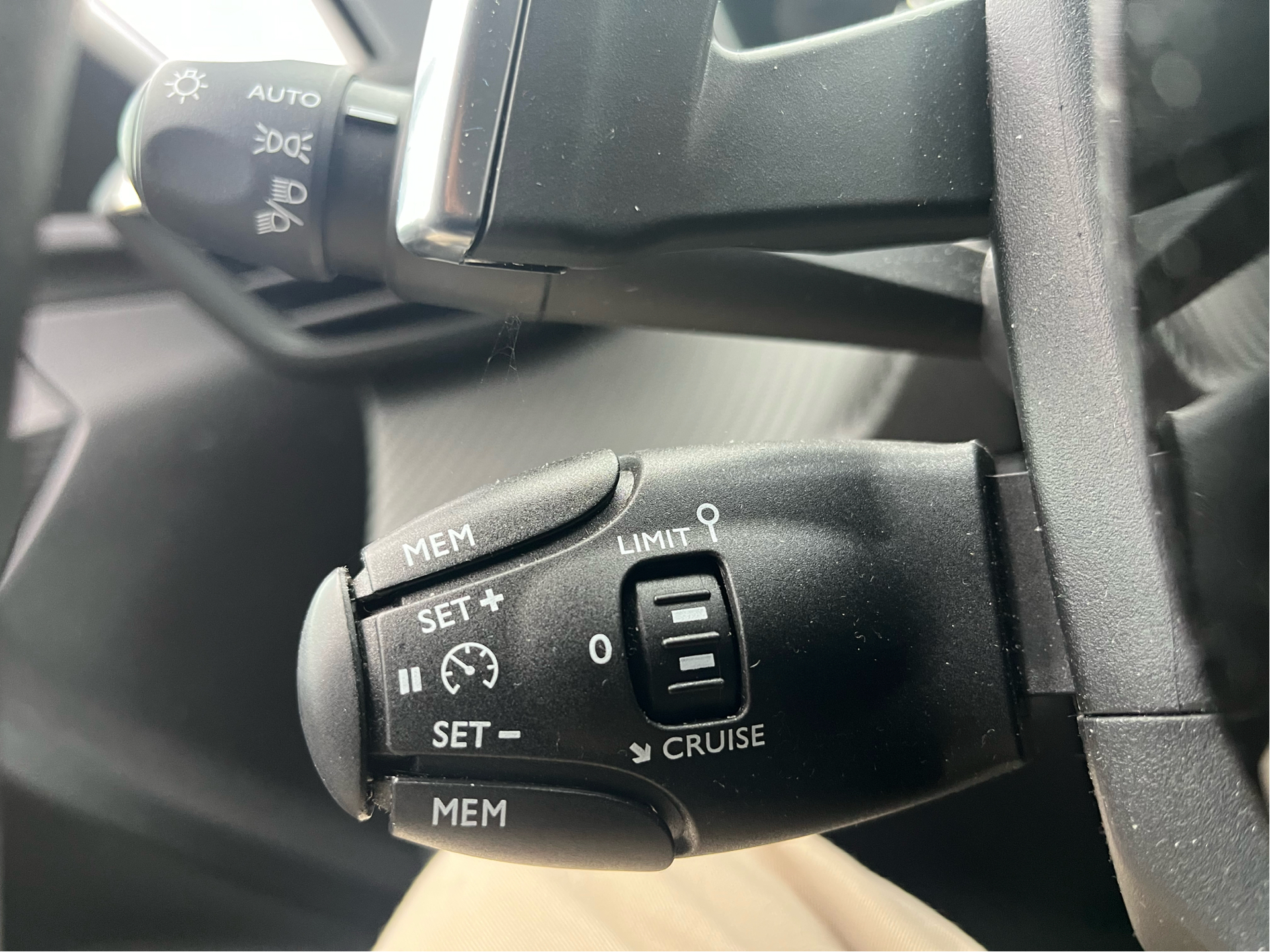 Billede af Peugeot Peugeot 2008 PureTech 130  SUV 