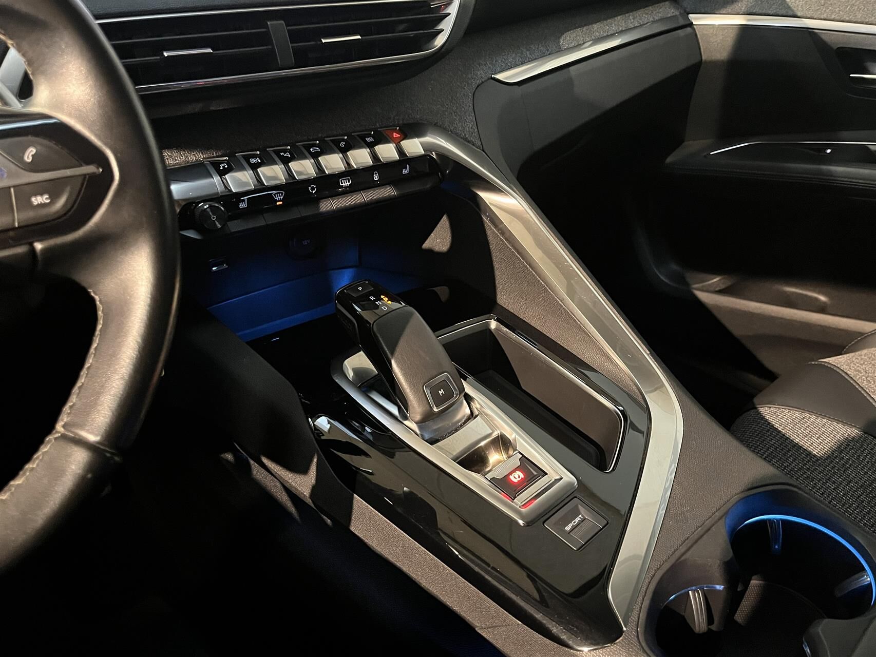 Billede af Peugeot 3008 1,2 e-THP Allure EAT6 130HK 5d 6g Aut.