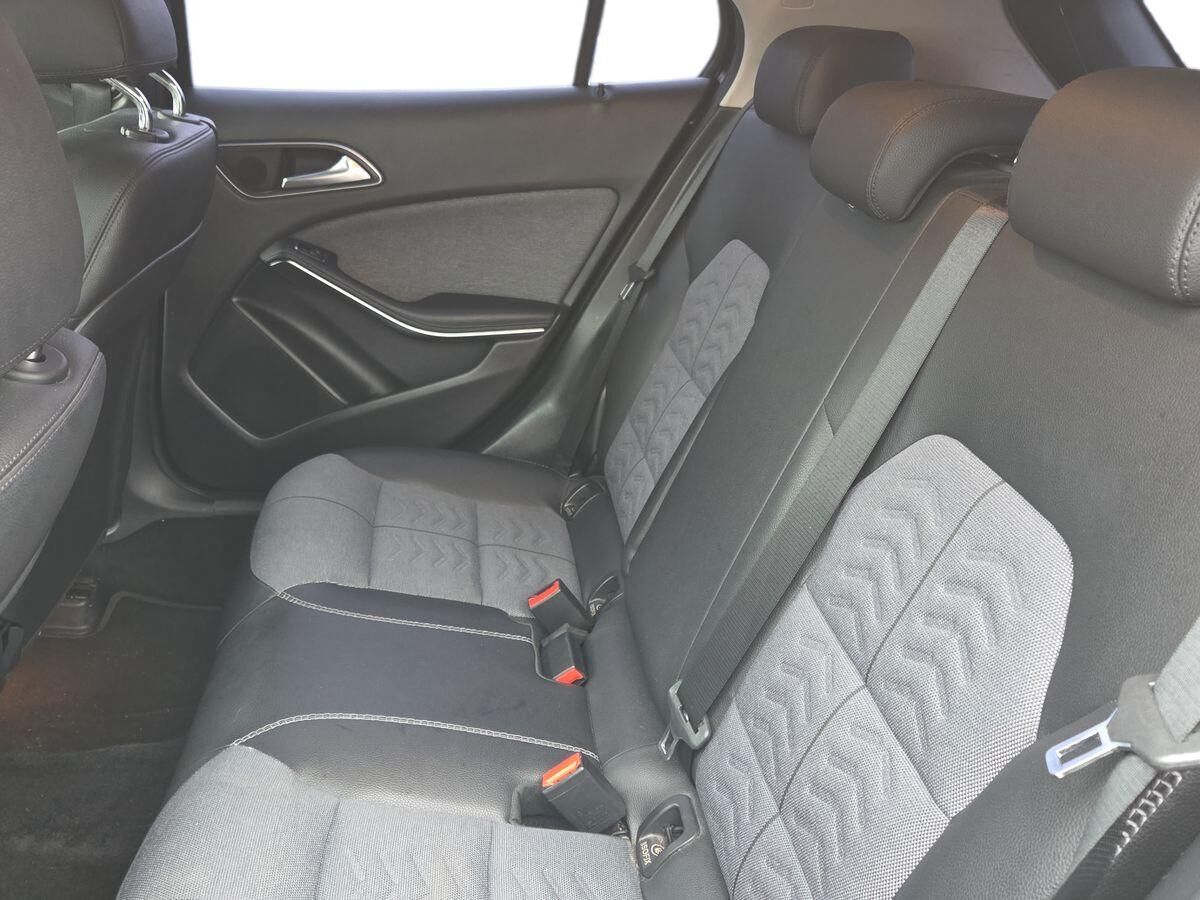 Billede af Mercedes-Benz GLA200 1,6 Progressive 7G-DCT 156HK 5d 7g Aut.