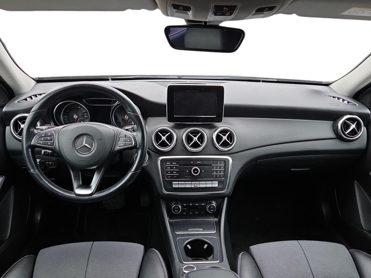 Billede af Mercedes-Benz GLA200 1,6 Progressive 7G-DCT 156HK 5d 7g Aut.