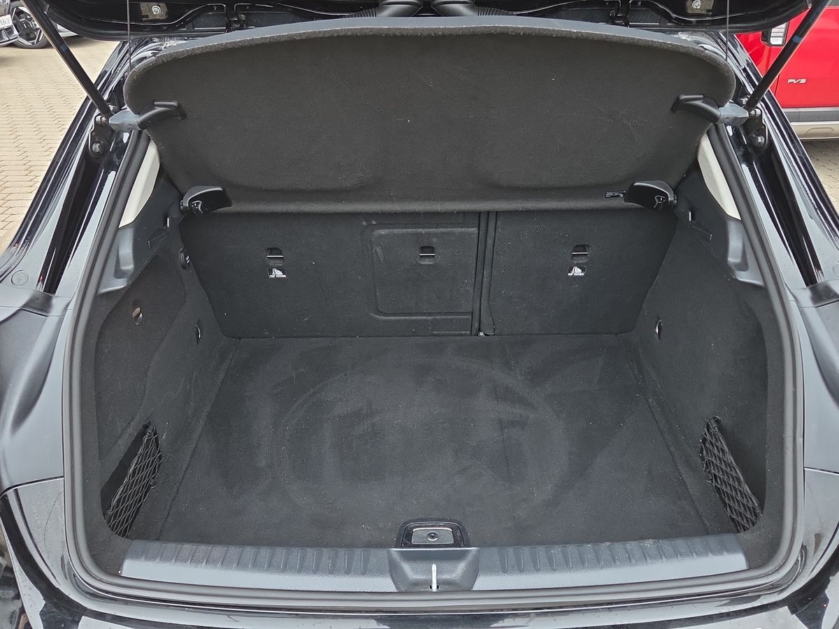 Billede af Mercedes-Benz GLA200 1,6 Progressive 7G-DCT 156HK 5d 7g Aut.