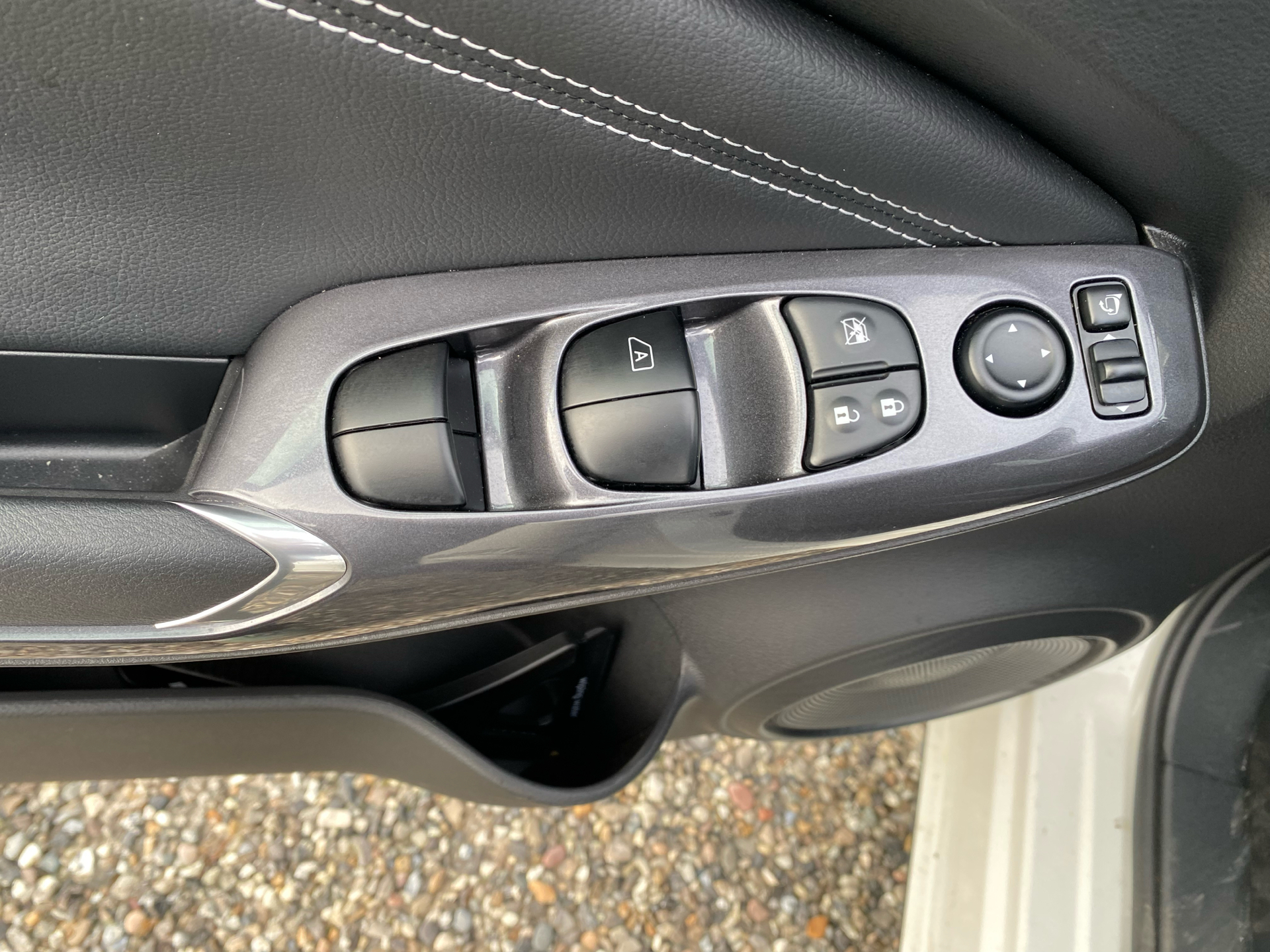 Billede af Nissan Juke 1,0 Dig-T N-Connecta 114HK 5d 6g