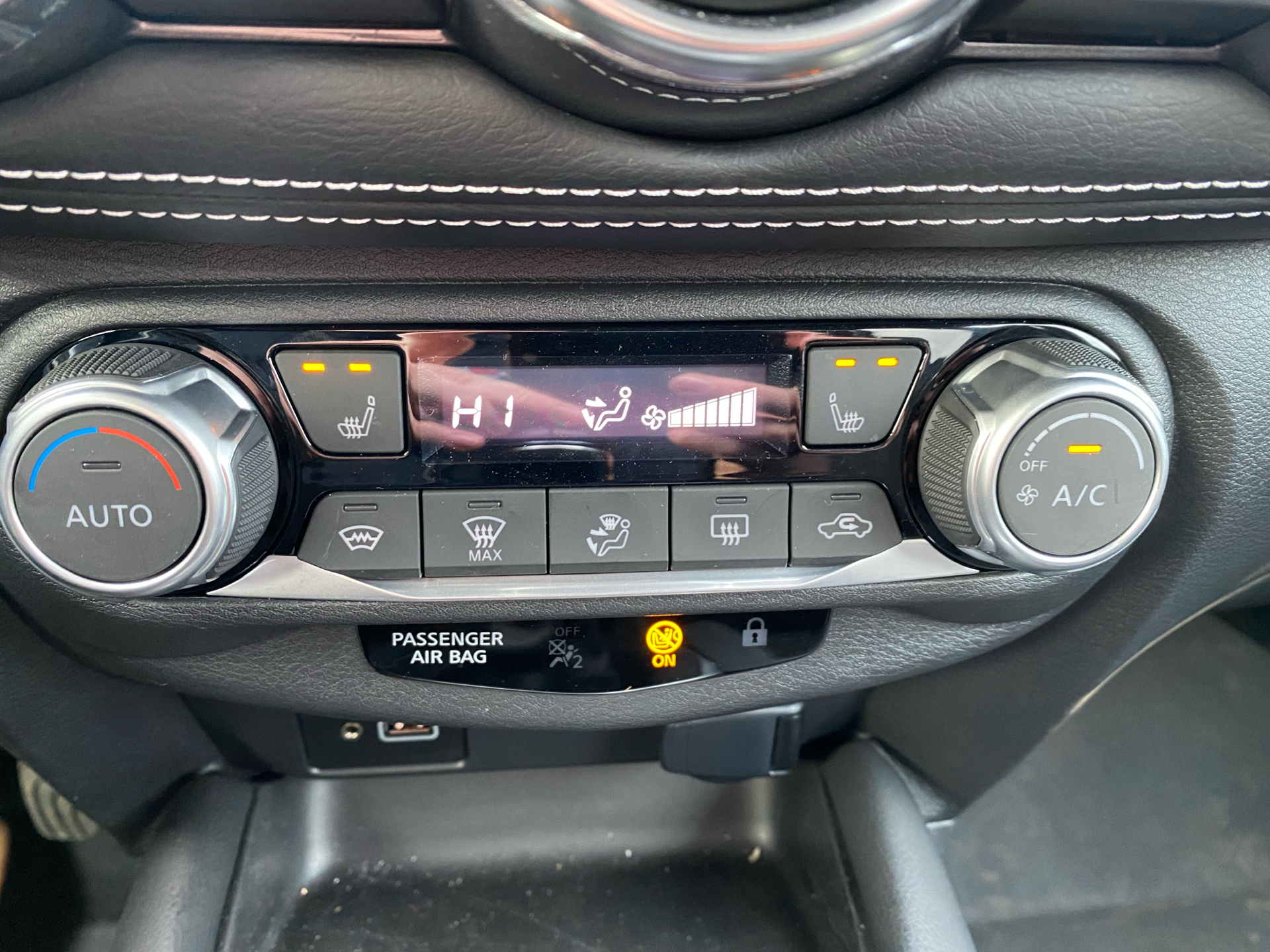 Billede af Nissan Juke 1,0 Dig-T N-Connecta 114HK 5d 6g
