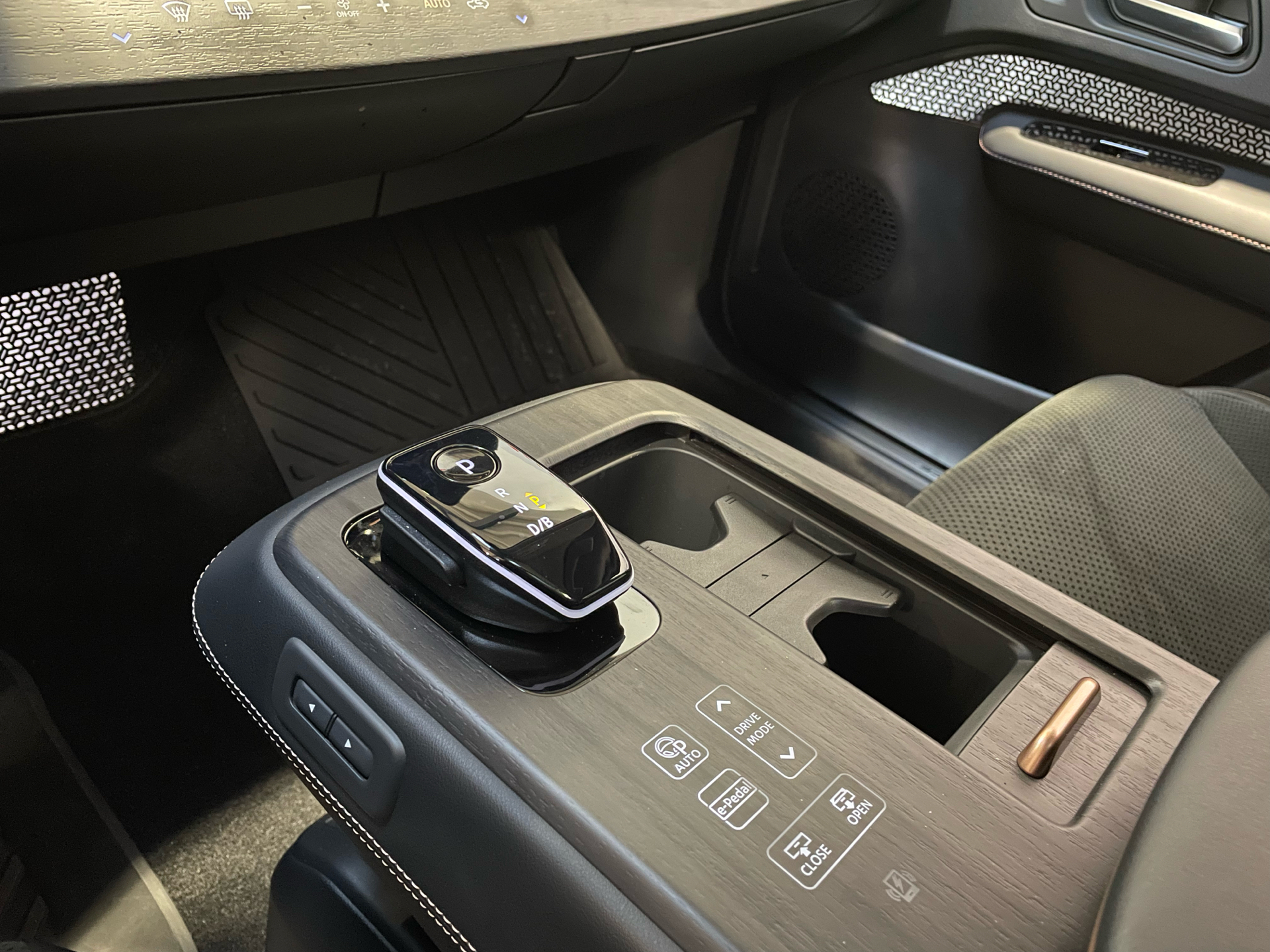 Billede af Nissan Ariya EL Evolve e-4orce 301HK 5d Aut.