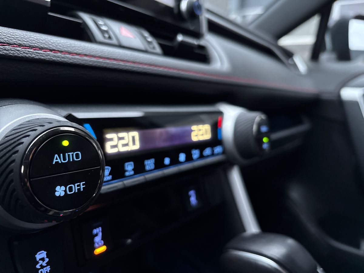 Billede af Toyota RAV4 Plug-in 2,5 Plugin-hybrid H3 Comfort AWD 306HK 5d 6g Aut.