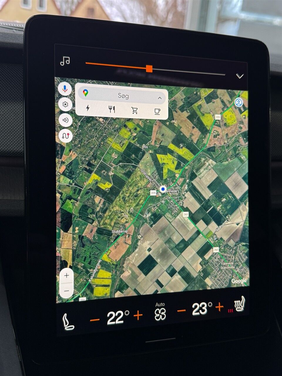 Billede af Polestar 2 EL Long Range Dual motor Plus AWD 421HK 5d Aut.