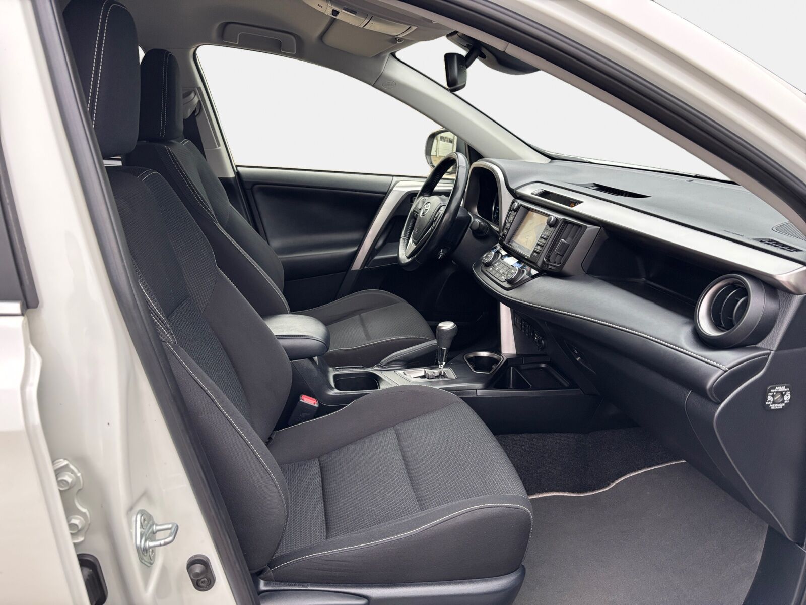 Billede af Toyota RAV4 2,5 Hybrid H3 Safety Sense 4x2 197HK 5d 6g Aut.