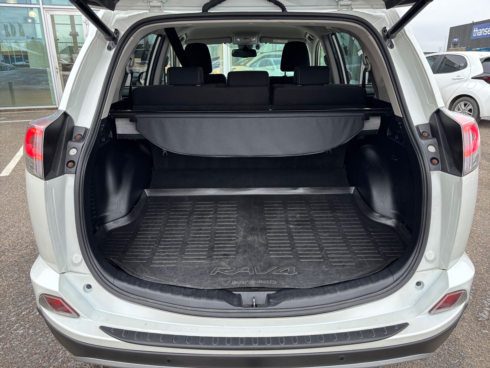 Billede af Toyota RAV4 2,5 Hybrid H3 Safety Sense 4x2 197HK 5d 6g Aut.